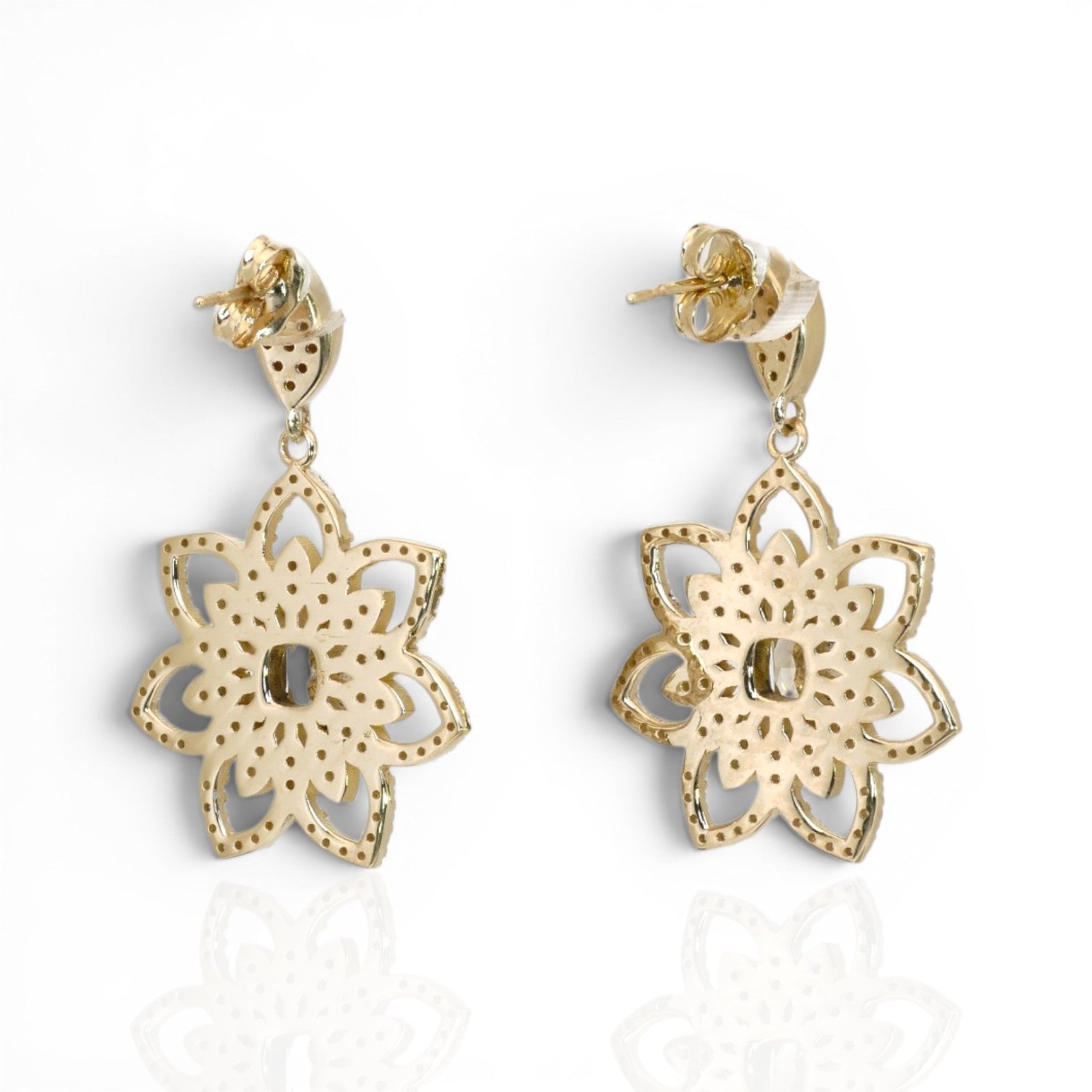 3.14 Carats IGI Certified Natural Diamonds 14k Yellow Gold Drop Earrings