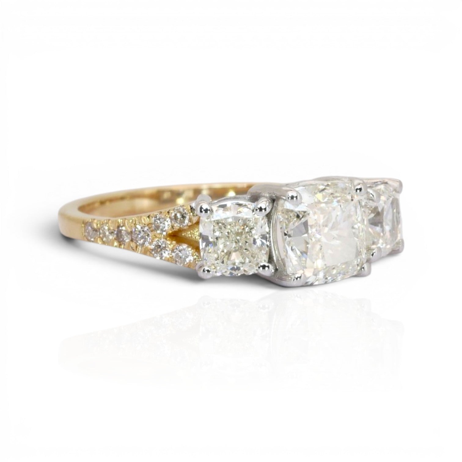 2.71 Carats IGI Certified Natural Diamonds 18k Yellow And White Gold 3-Stone Ring