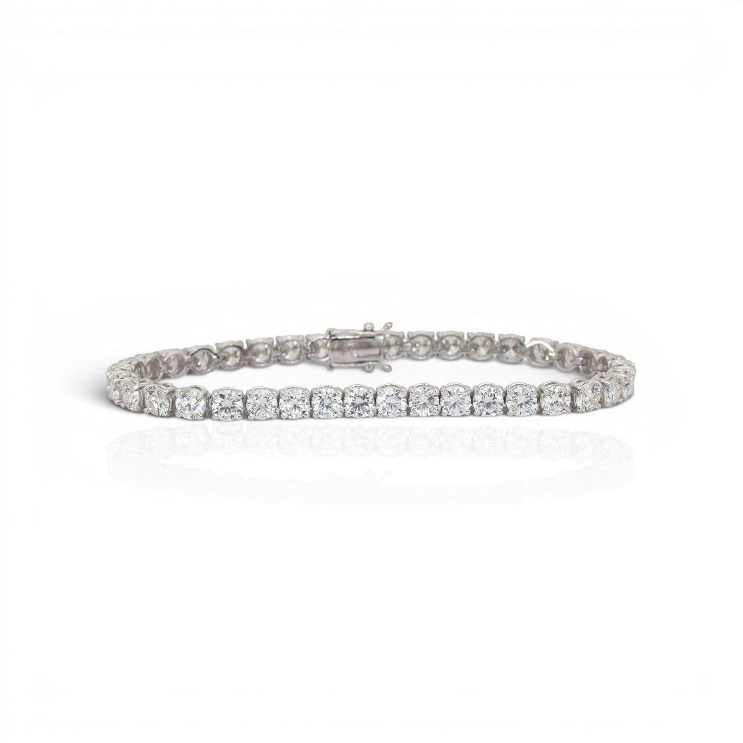 11.88 Carats IGI Certified Natural Diamonds 18k White Gold Tennis Bracelet