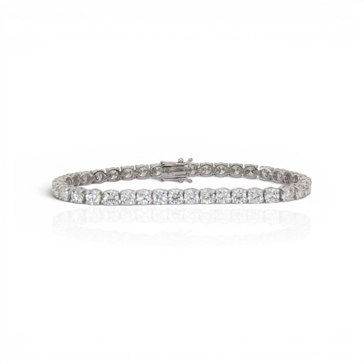 11.88 Carats IGI Certified Natural Diamonds 18k White Gold Tennis Bracelet