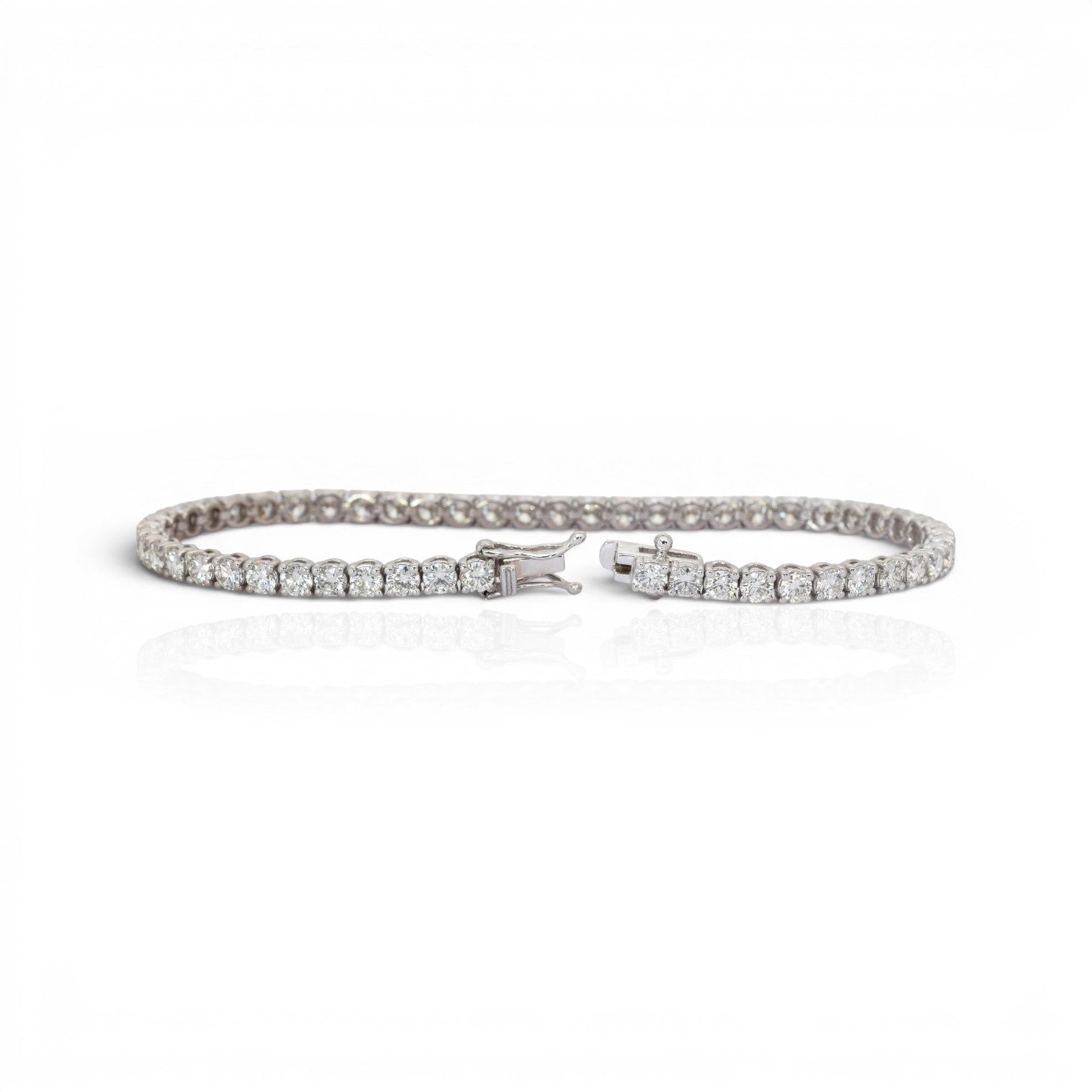 6.88 Carats IGI Certified Natural Diamonds 18k White Gold Tennis Bracelet