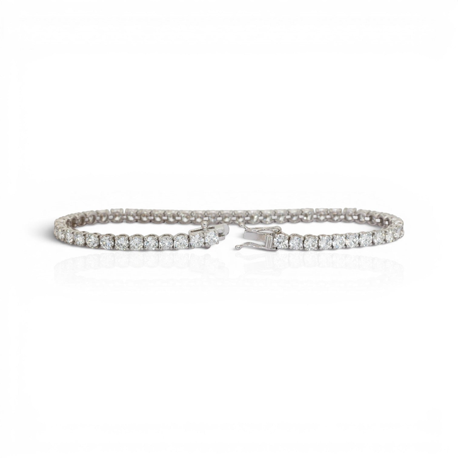 6.01 Carats IGI Certified Natural Diamonds 18k White Gold Tennis Bracelet