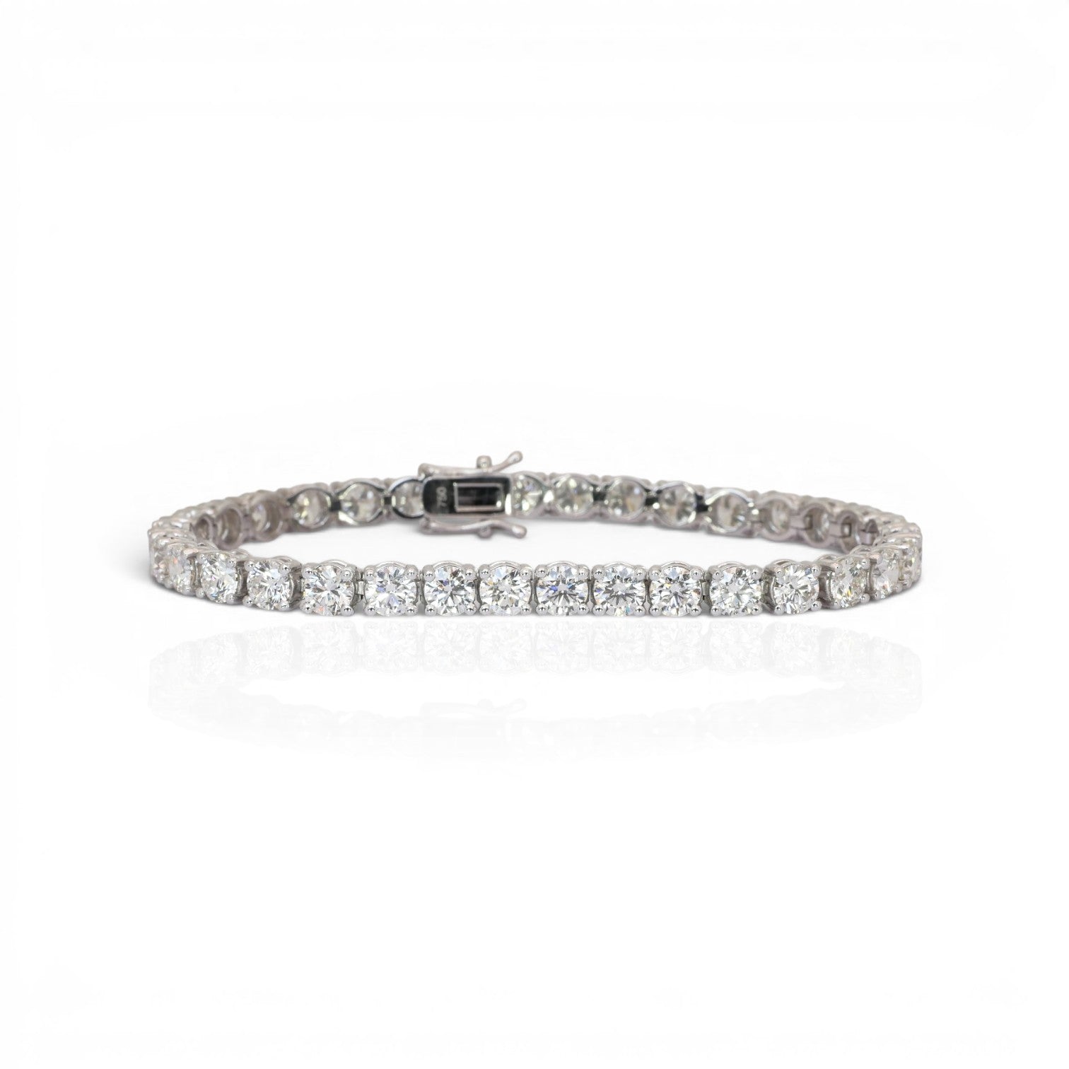 13.96 Carats IGI Certified Natural Diamonds 18k White Gold Tennis Bracelet