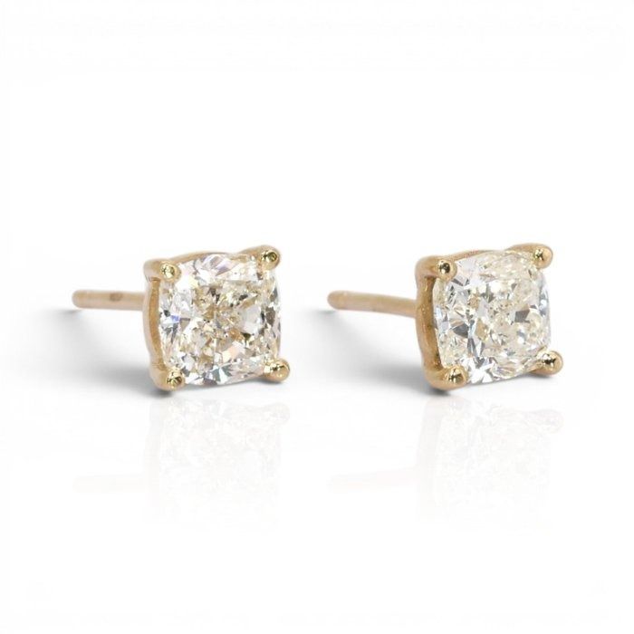 2.02 Carats GCI Certified Natural Diamond 18K Yellow Gold Stud Earrings