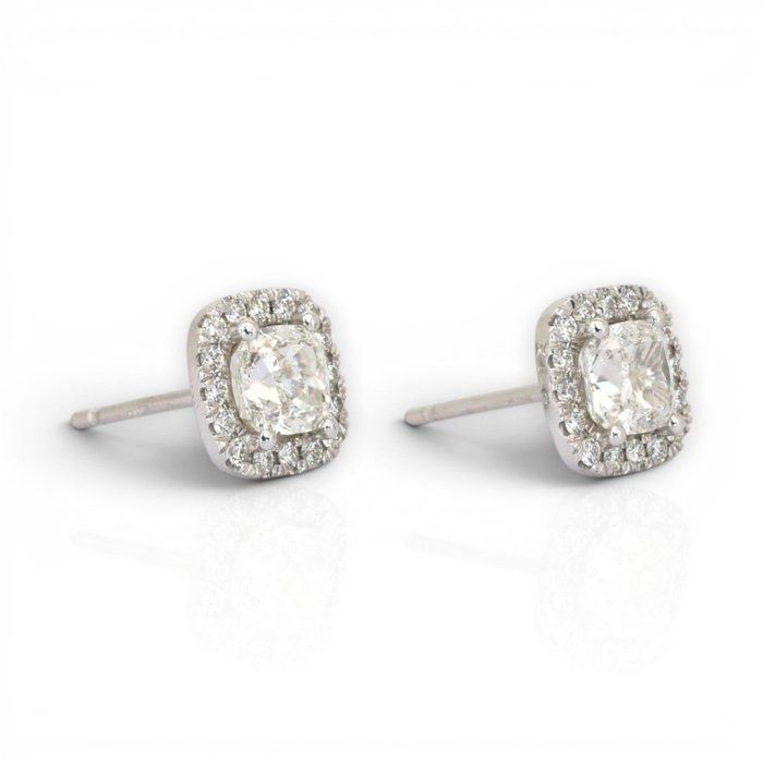 2.14 Carats IGI Certified Natural Diamond 18k White Gold Stud Earrings