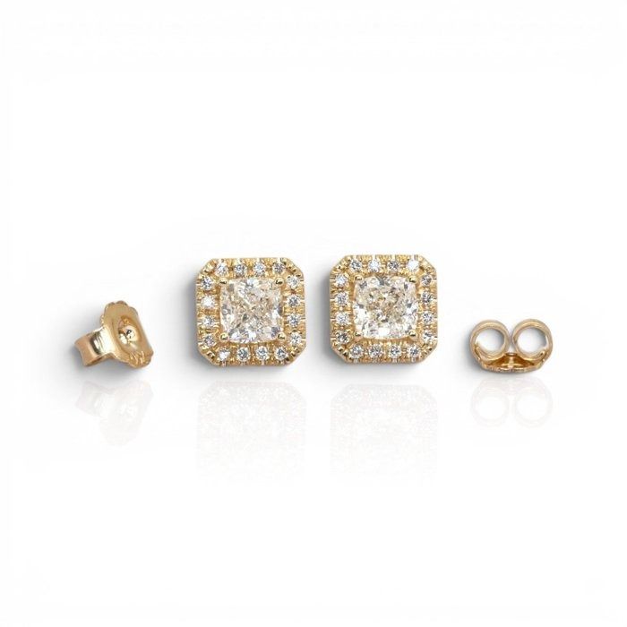 2.39 Carat IGI Certified Natural Diamond 18K Yellow Gold Stud Earrings