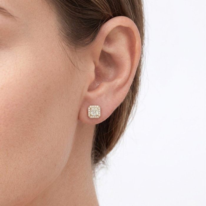 2.39 Carat IGI Certified Natural Diamond 18K Yellow Gold Stud Earrings