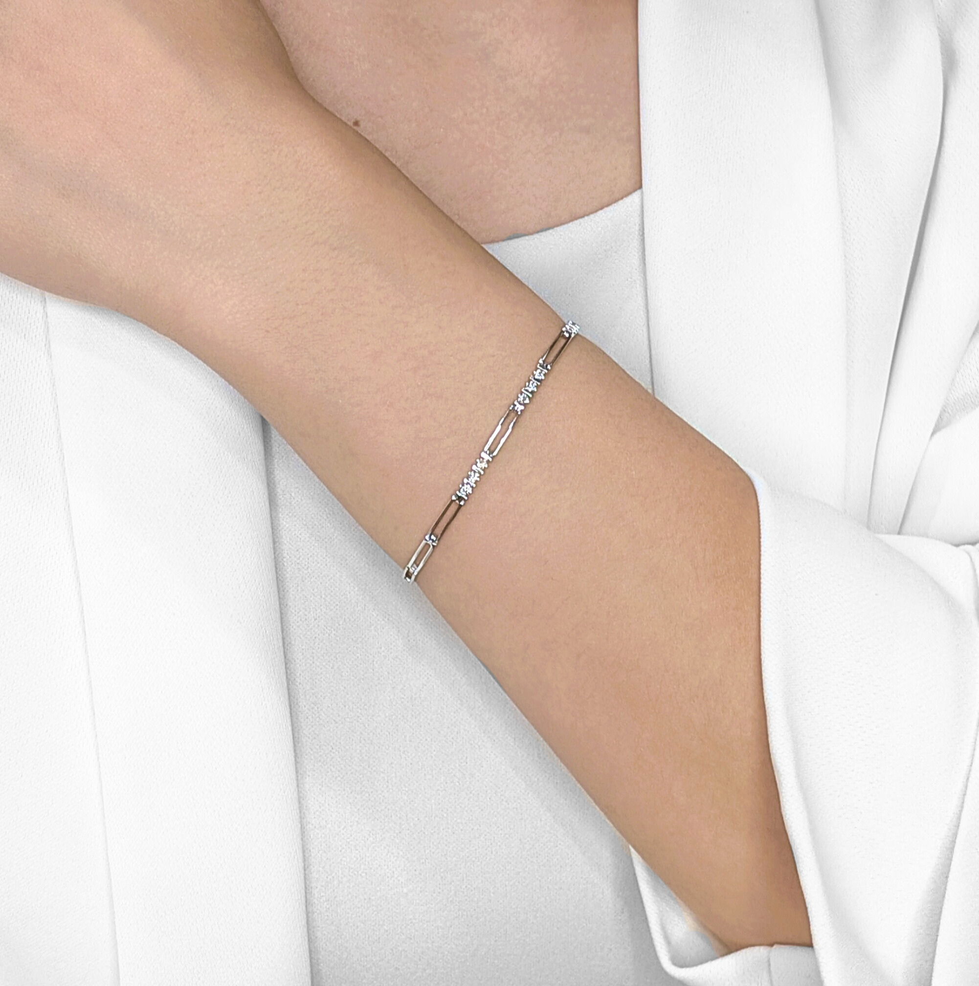 Delicate 0.09ct Natural Diamond 10K White Gold Bracelet