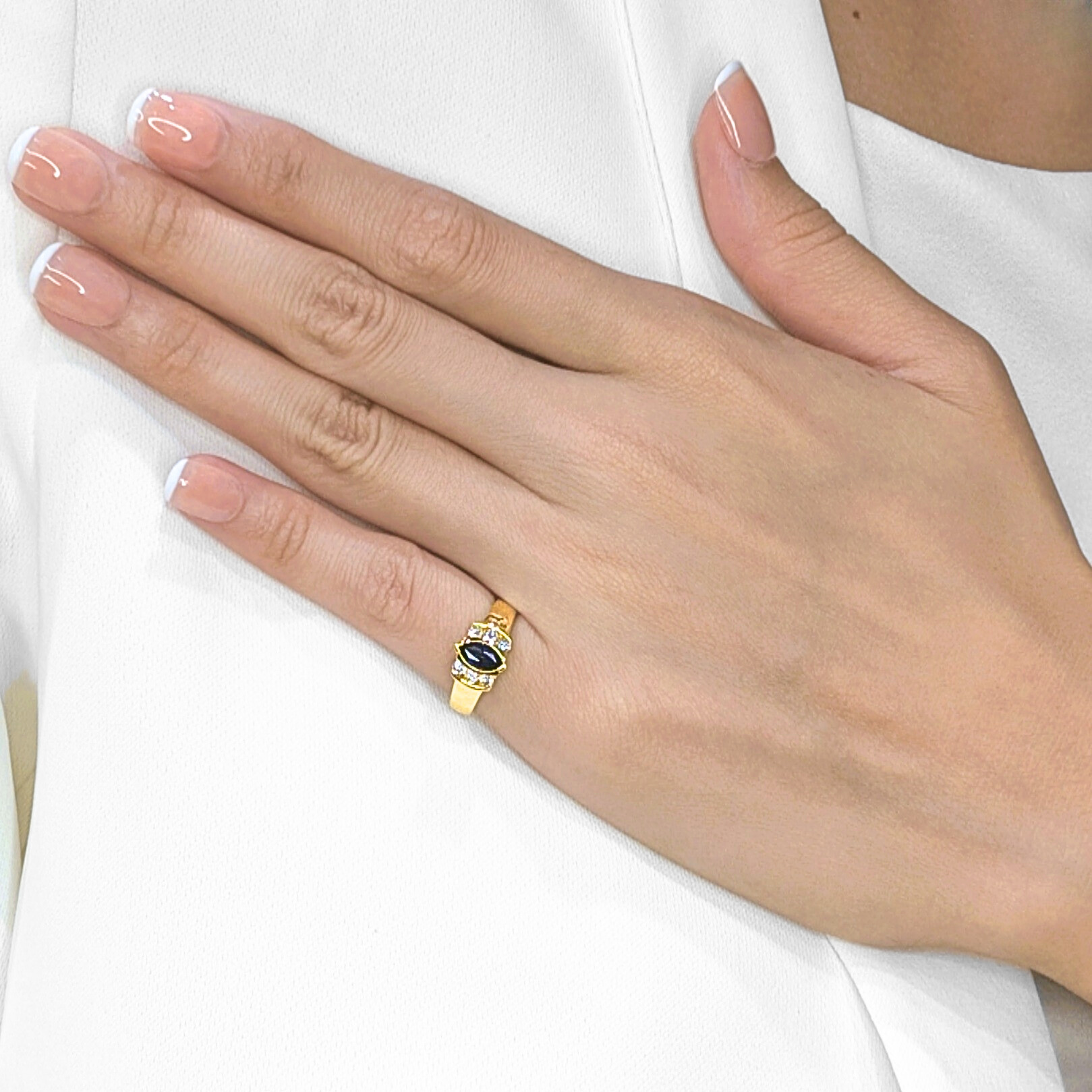 Classic 0.37ct Sapphire & Natural Diamond Ring in 18K Yellow Gold