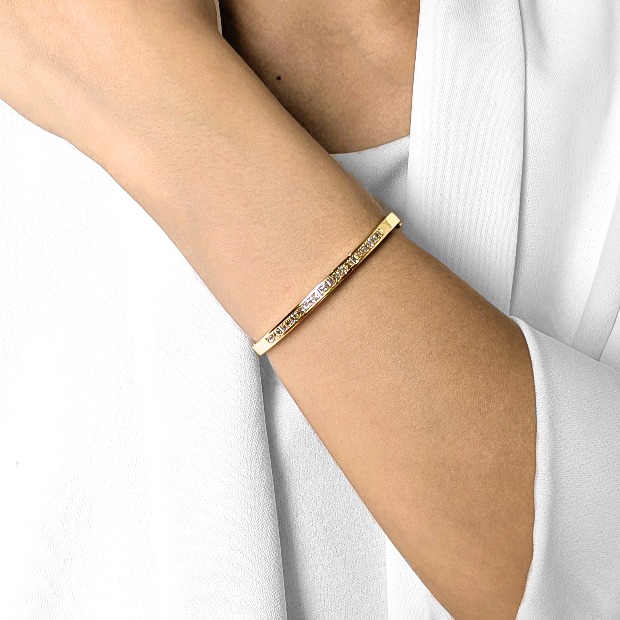 Substantial 1.05ct Natural Diamond Channel-Set Bangle Bracelet in 18K Yellow Gold