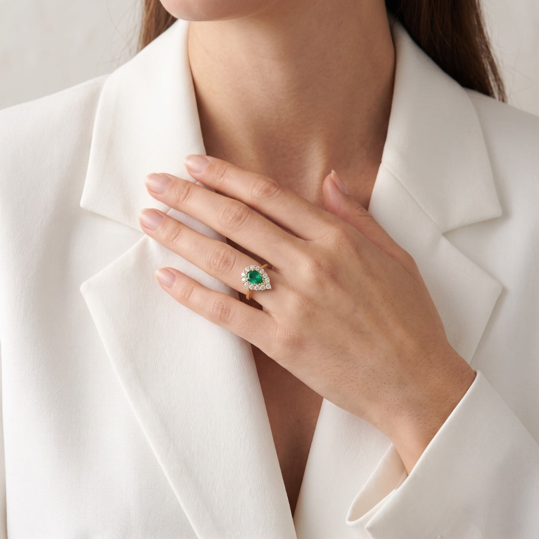 2.05 Carats IGI Certified Emerald And Diamonds 18k Yellow Gold Cluster Ring