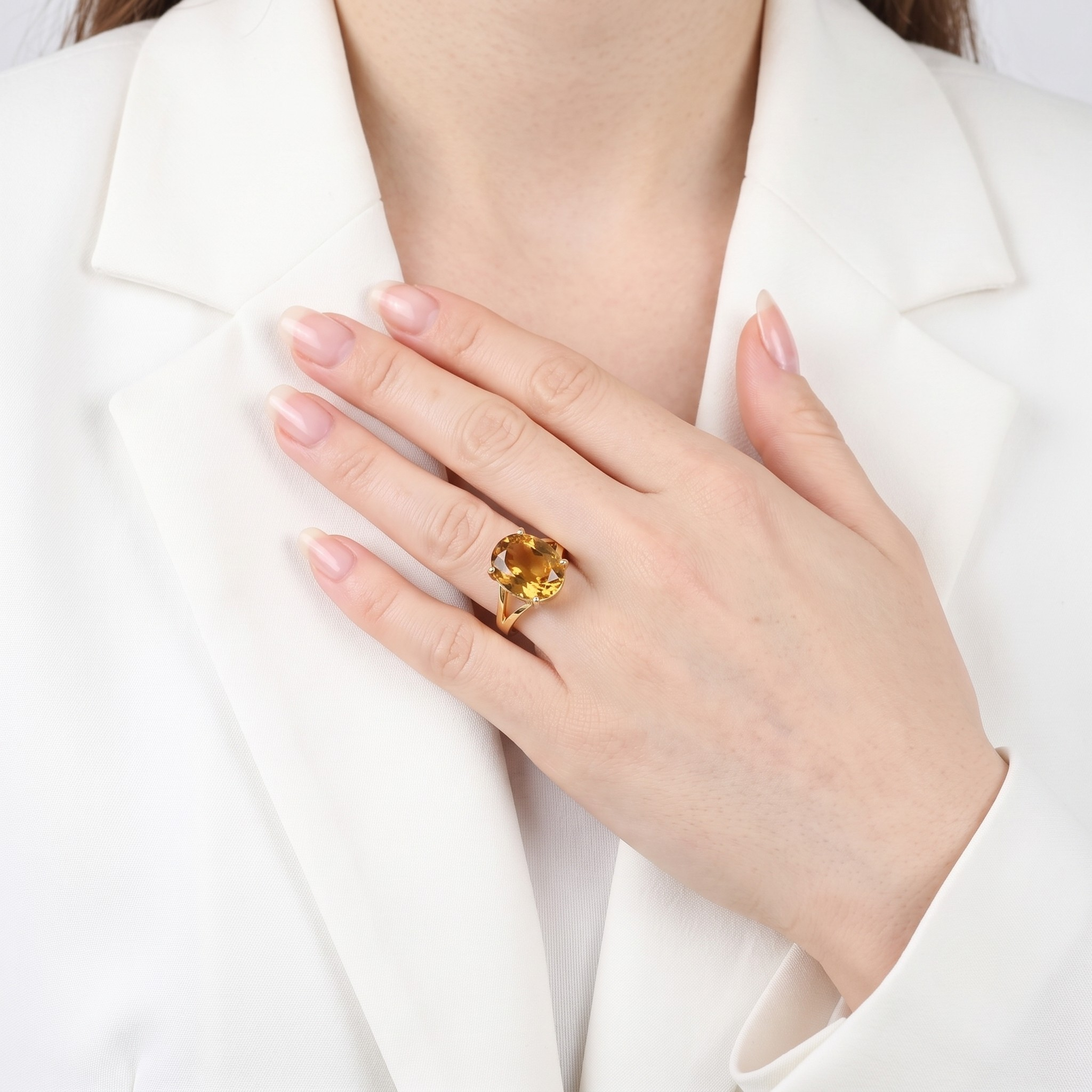 Spectacular 9.13ct Citrine Split Shank Ring in 21K Yellow Gold