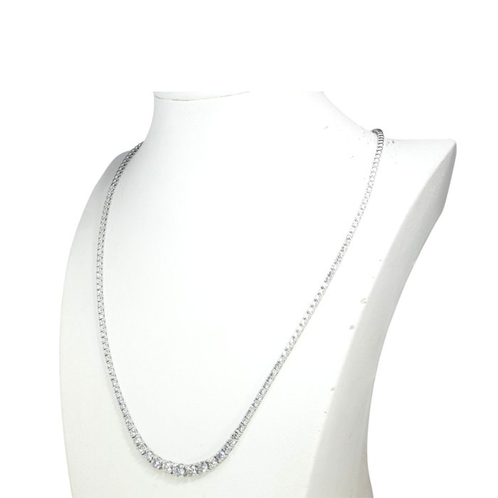7.02 Carats IGI Certified Natural Diamond 18K White Gold Necklace