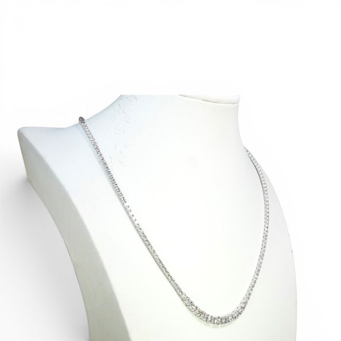 7.03 Carats IGI Certified Natural Diamond 18K White Gold Necklace