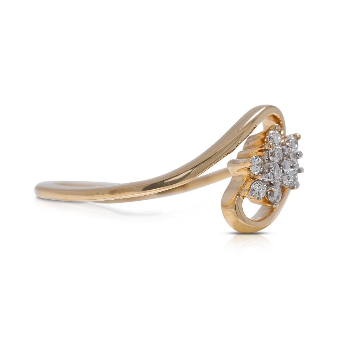 Unique 0.13ct Diamond Ring with Distinctive 18K Yellow Gold Band