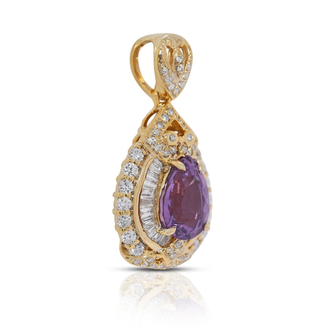 Enchanting 1.14ct Purple Sapphire and Natural Diamonds Pendant in 18K Yellow Gold