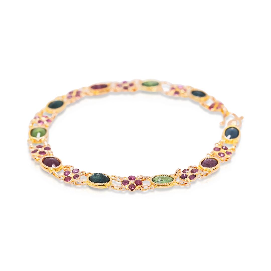 Flamboyant 2.8ct Tourmaline Bracelet in 18K Yellow Gold