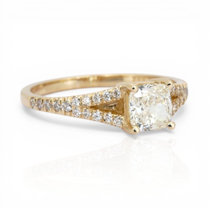 1.13 Carats GCI Certified Natural Diamond 18K Yellow Gold Pave Ring