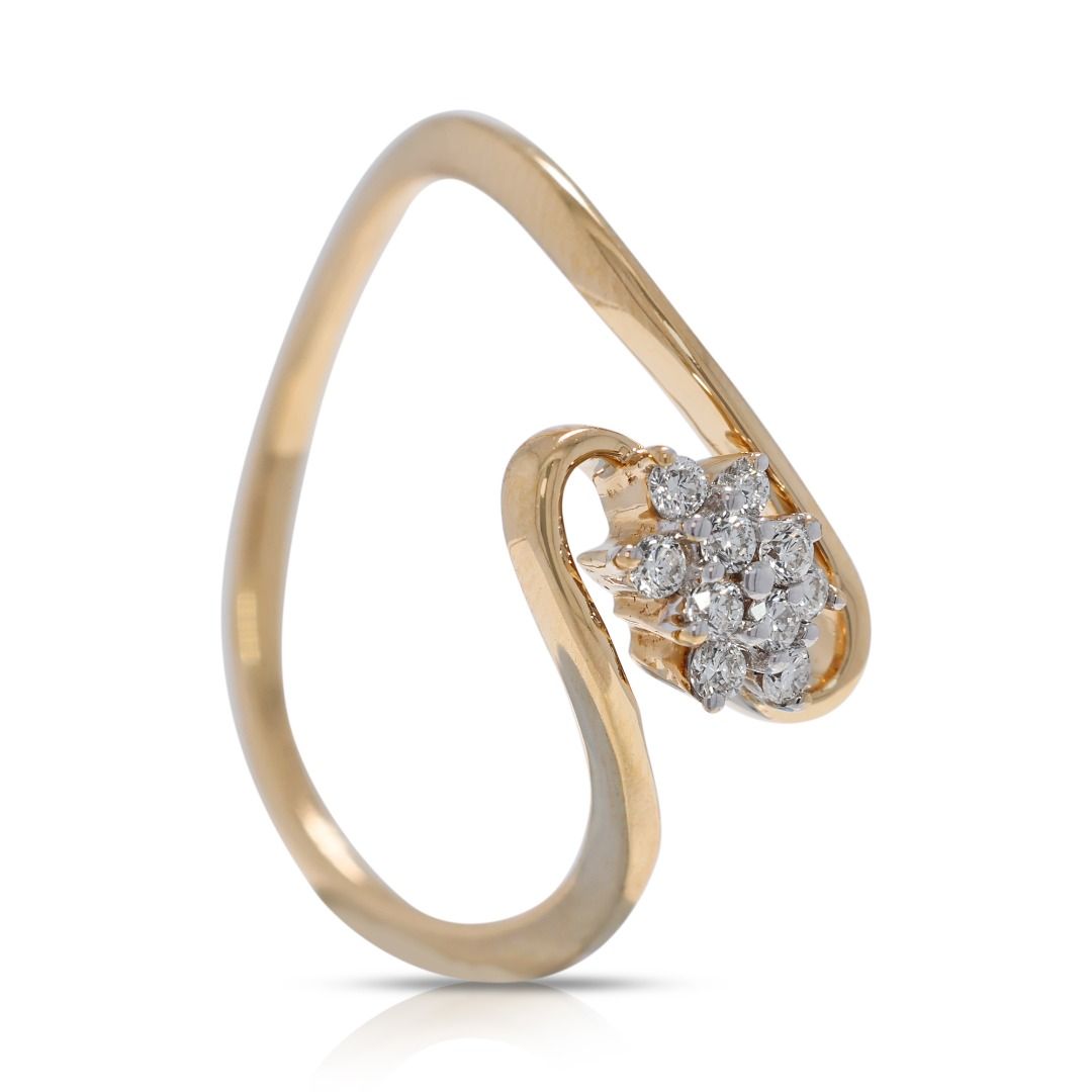 Unique 0.13ct Diamond Ring with Distinctive 18K Yellow Gold Band
