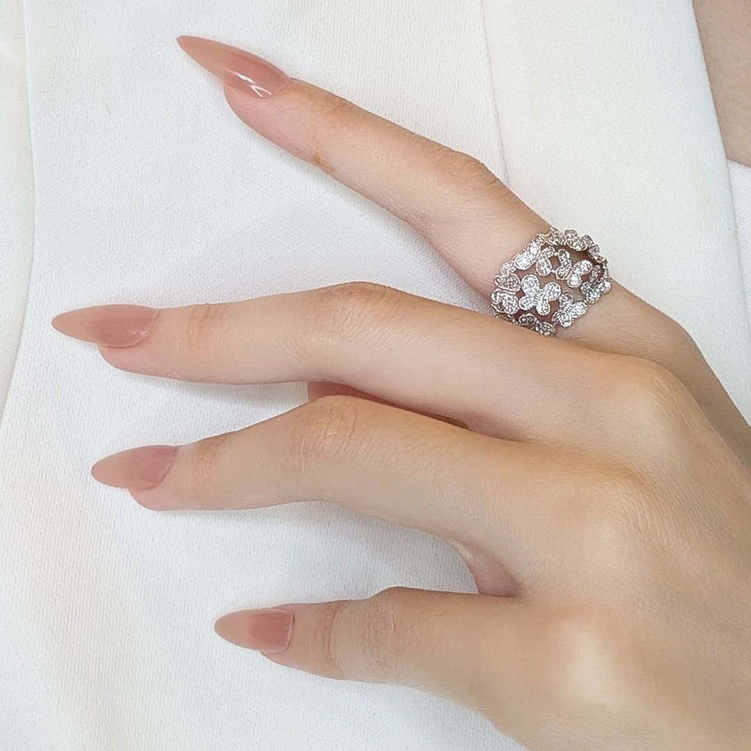 Sophisticated 0.27ct Natural Diamond Ring in 18K White Gold