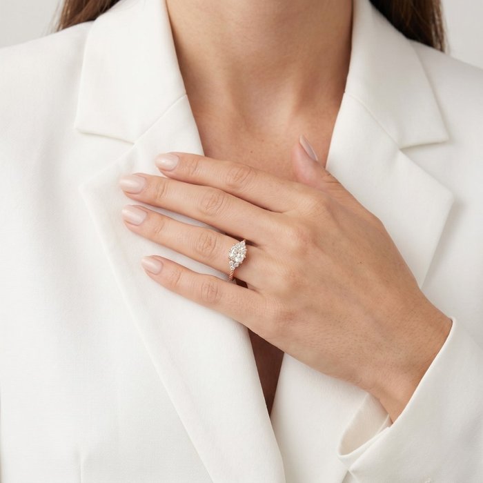 1.75 Carats IGI Certified Natural Diamond 18K Rose Gold 7-Stone Ring