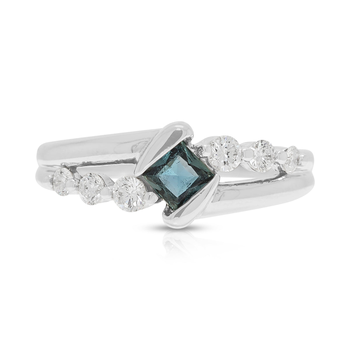 Captivating 0.18ct Princess Green Tourmaline and 0.23ct Natural Diamond Bypass Ring in Platinum