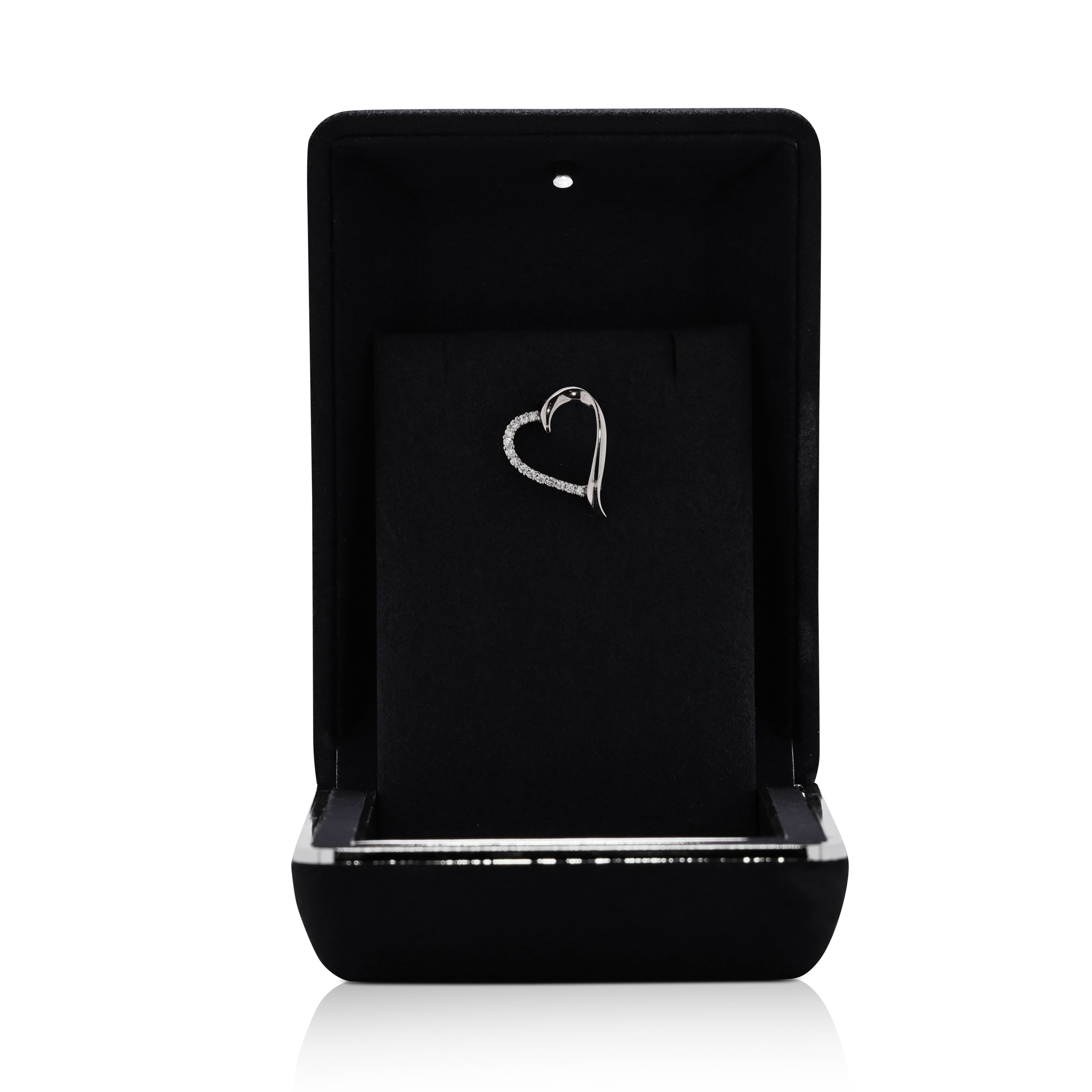 Romantic 0.28ct Natural Diamond Heart Pendant in 18K White Gold (New)