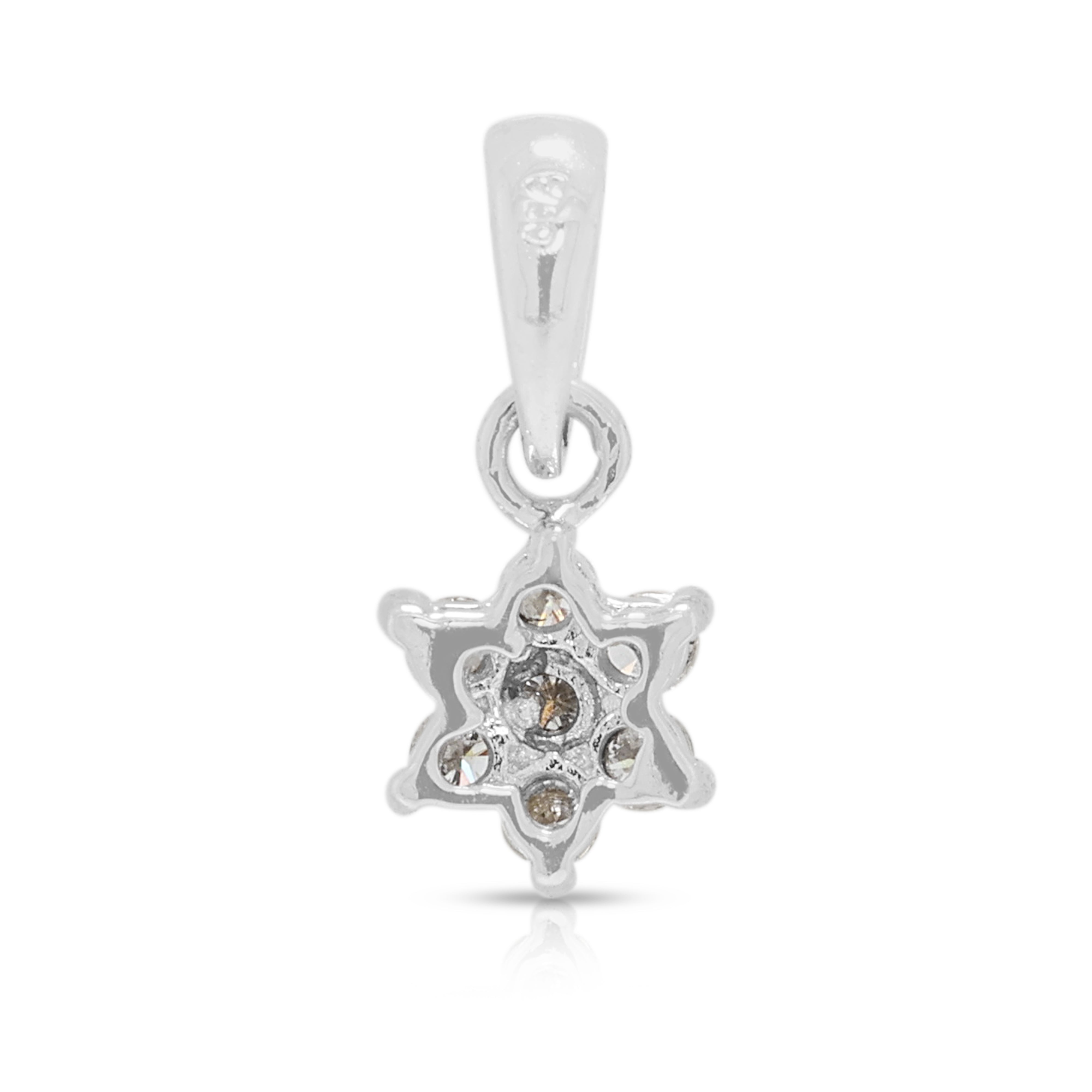 Chic 0.06ct Natural Diamond Star Cluster Pendant 18K White Gold (New)