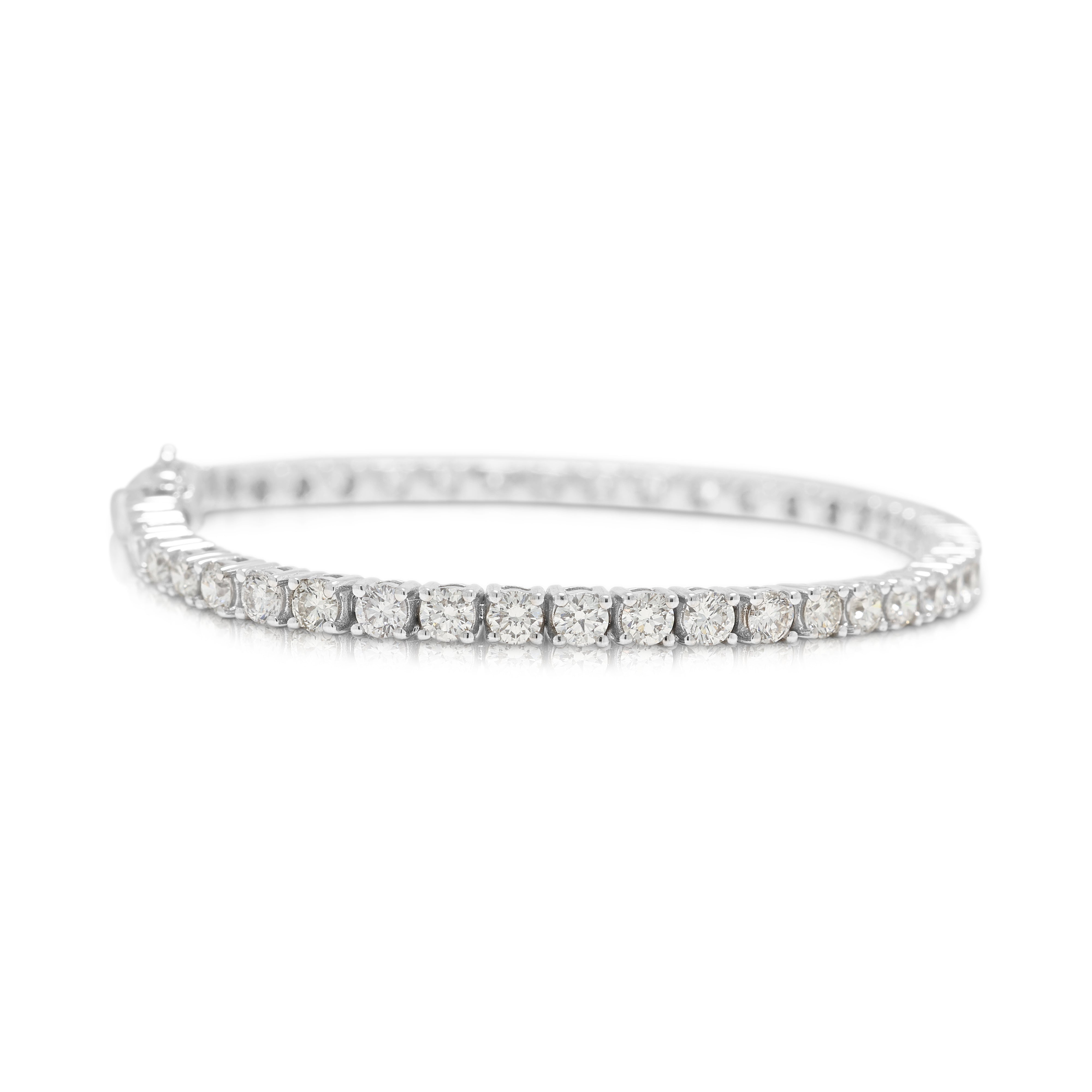 Spectacular Gold Heart 4.70ct Natural Diamond Tennis Bracelet in 18K White Gold