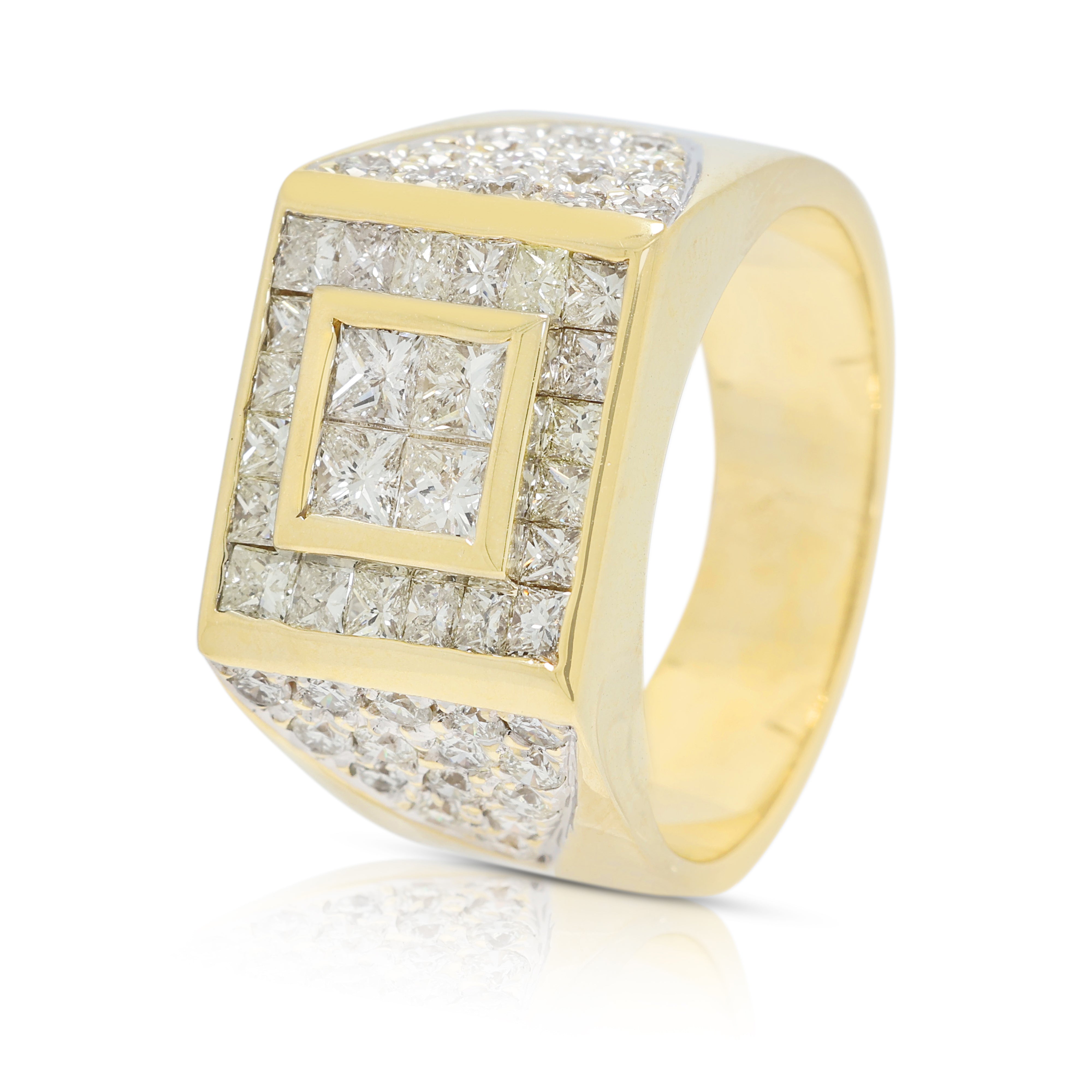 Distinguished 2.15ct Natural Diamond Men's Ring in 14K Yellow Gold