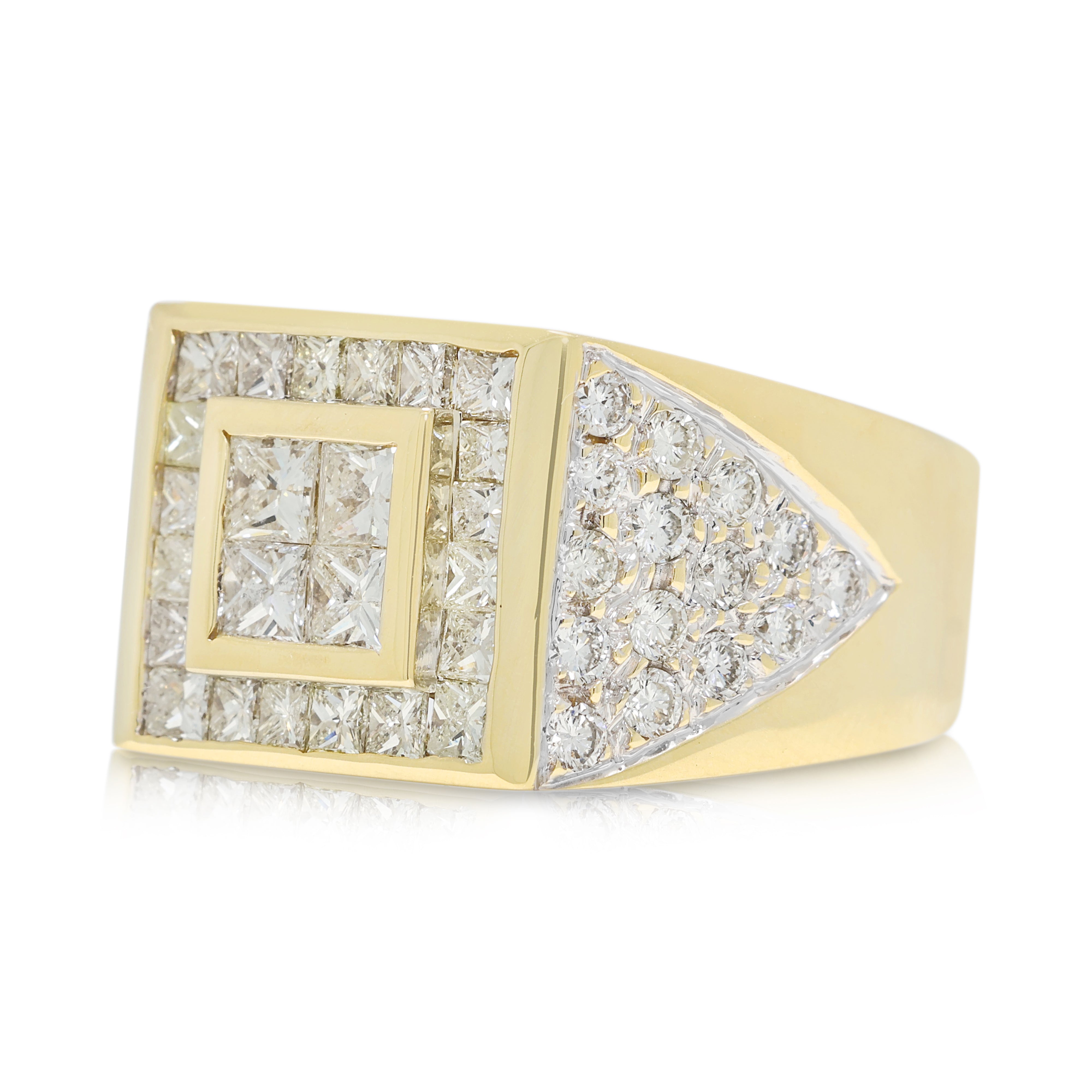 Distinguished 2.15ct Natural Diamond Men's Ring in 14K Yellow Gold