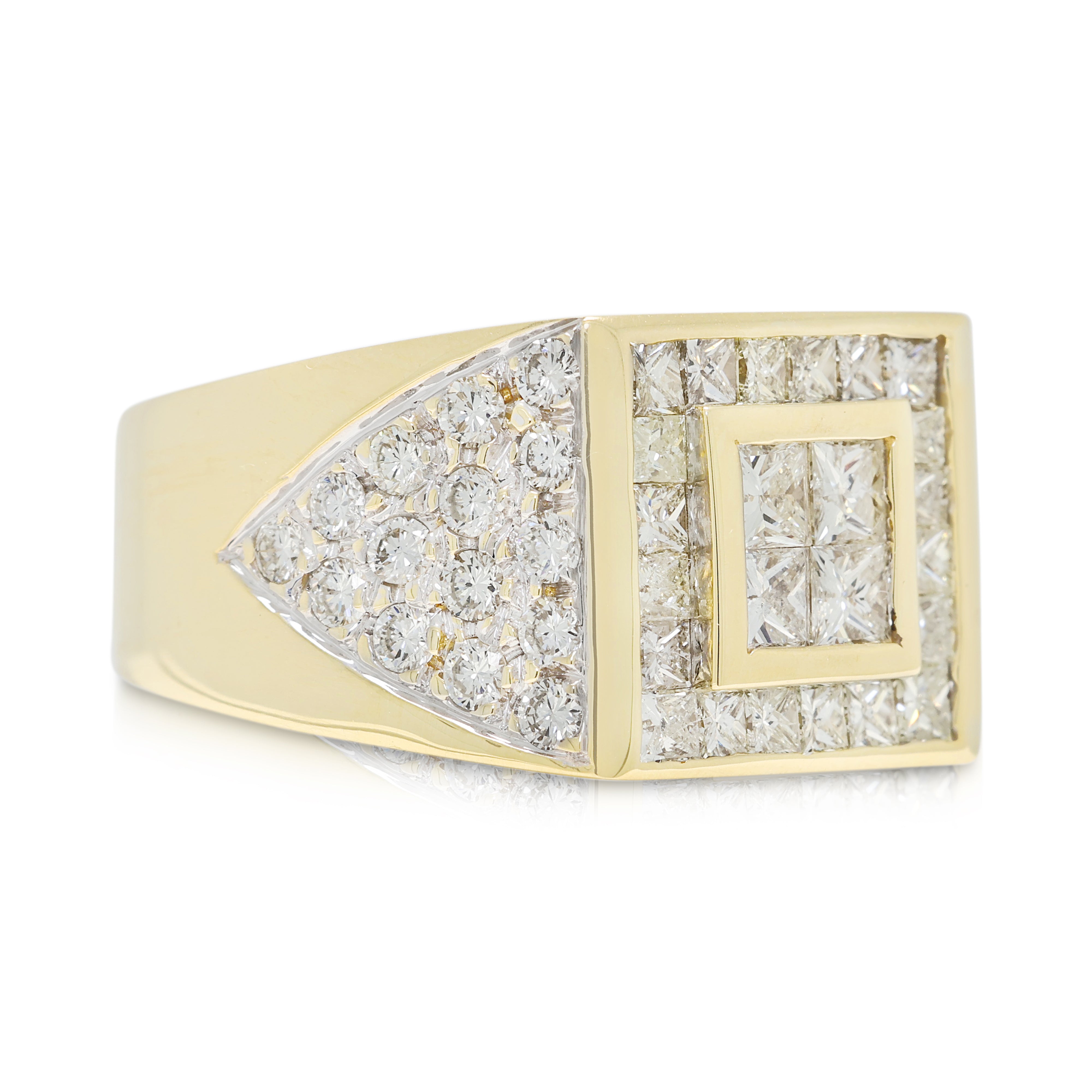 Distinguished 2.15ct Natural Diamond Men's Ring in 14K Yellow Gold