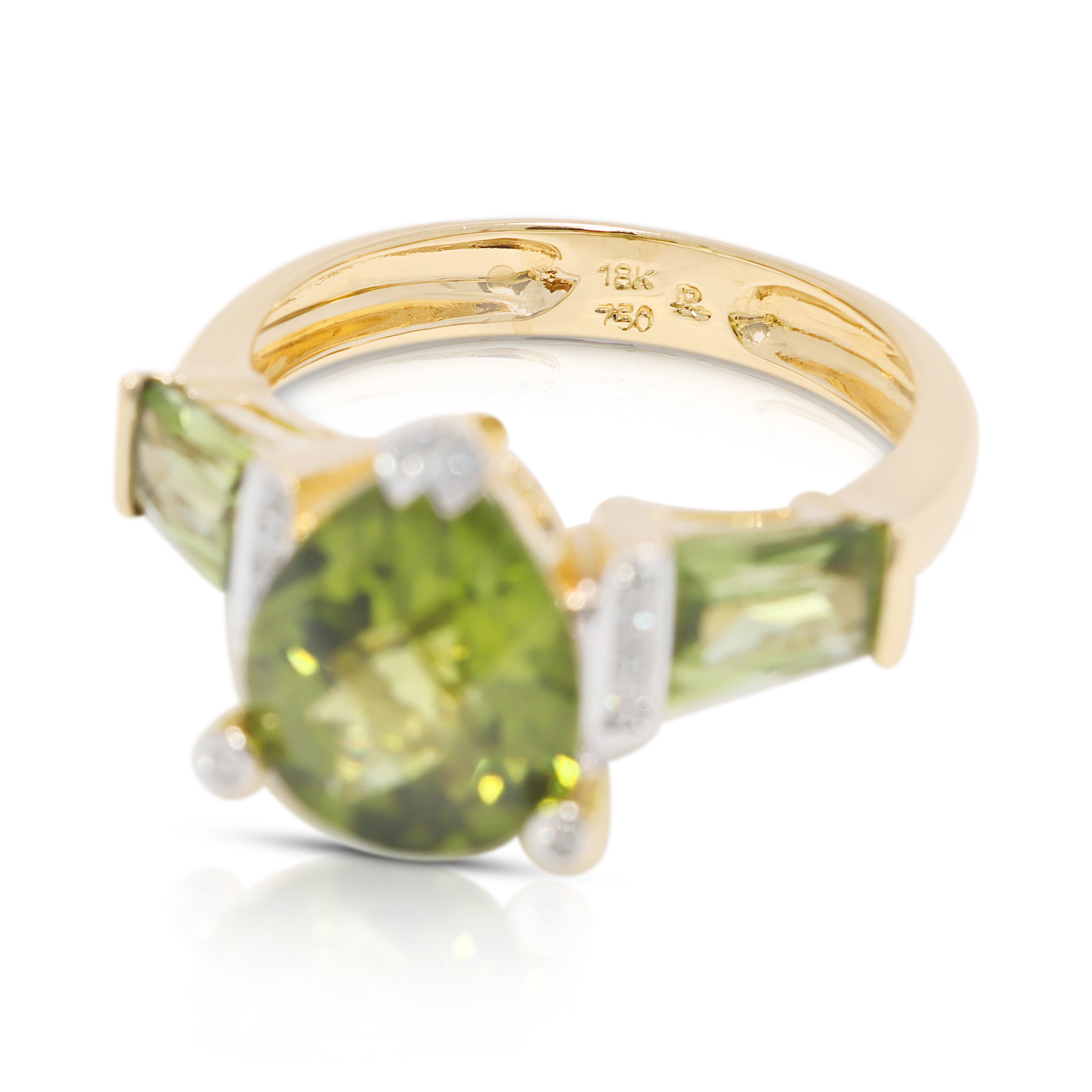 Vibrant 3.96ct Peridot & Natural Diamond 18K Yellow Gold Ring