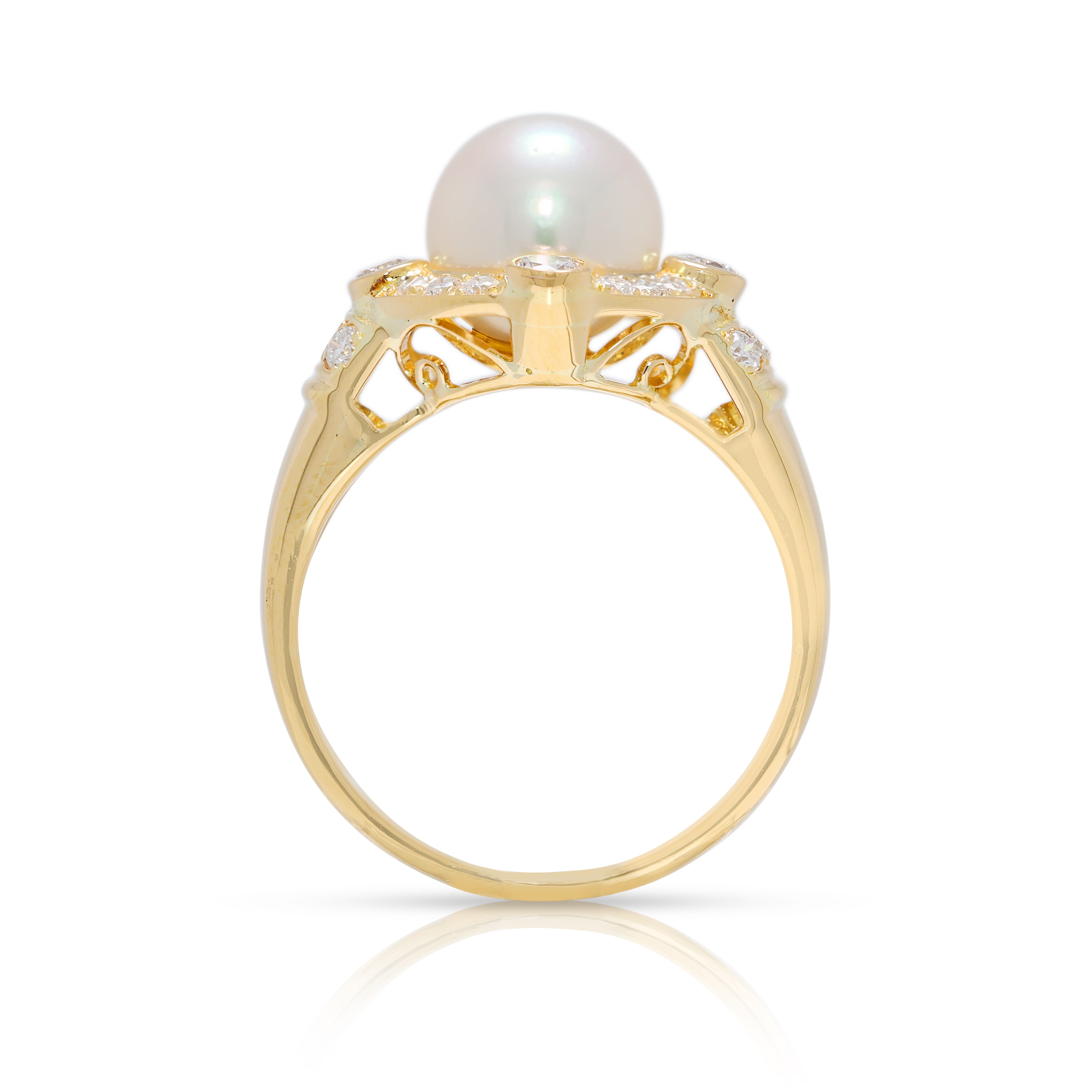 New-Unworn 0.39ct Natural Diamond & Akoya Pearl Ring in 18K Yellow Gold