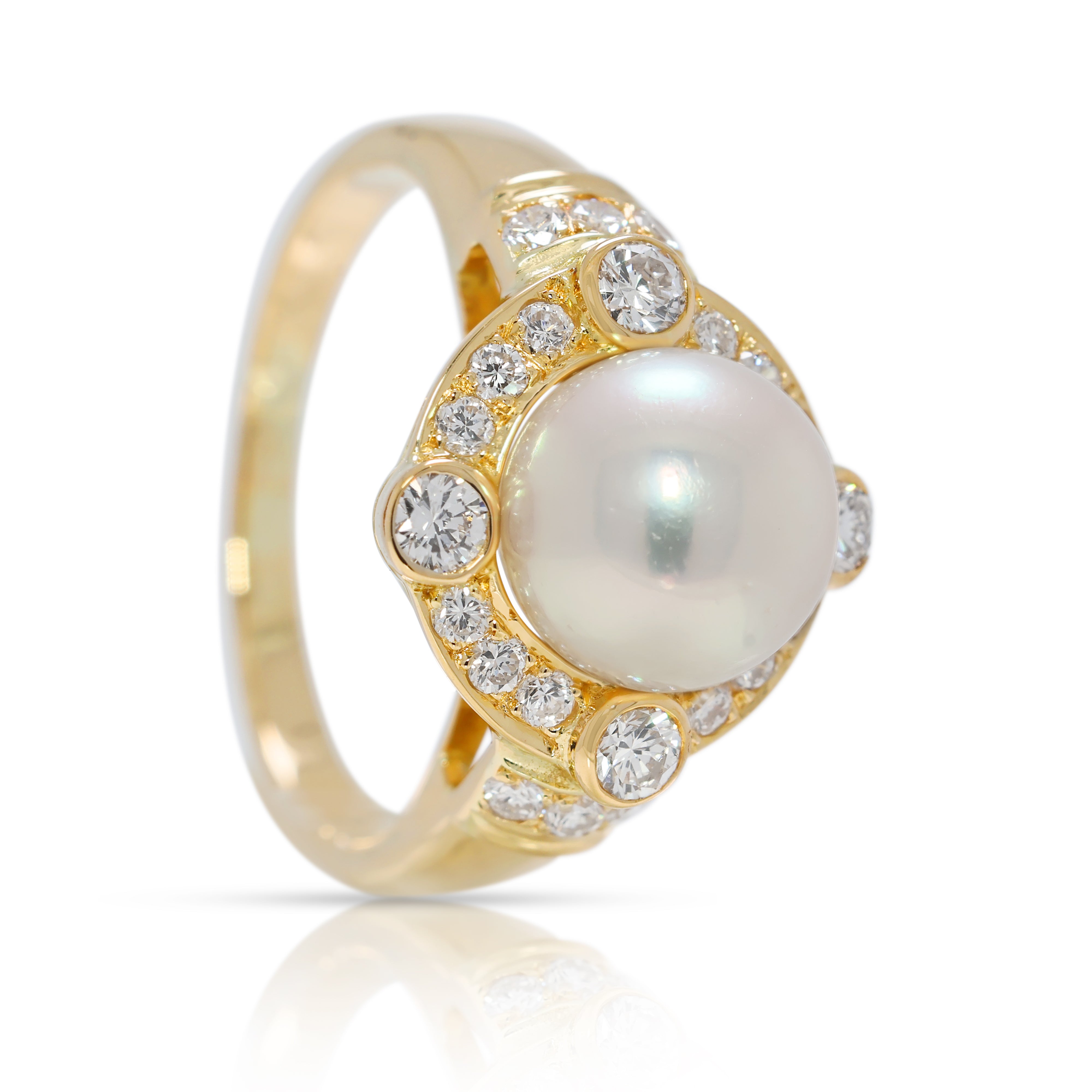 New-Unworn 0.39ct Natural Diamond & Akoya Pearl Ring in 18K Yellow Gold