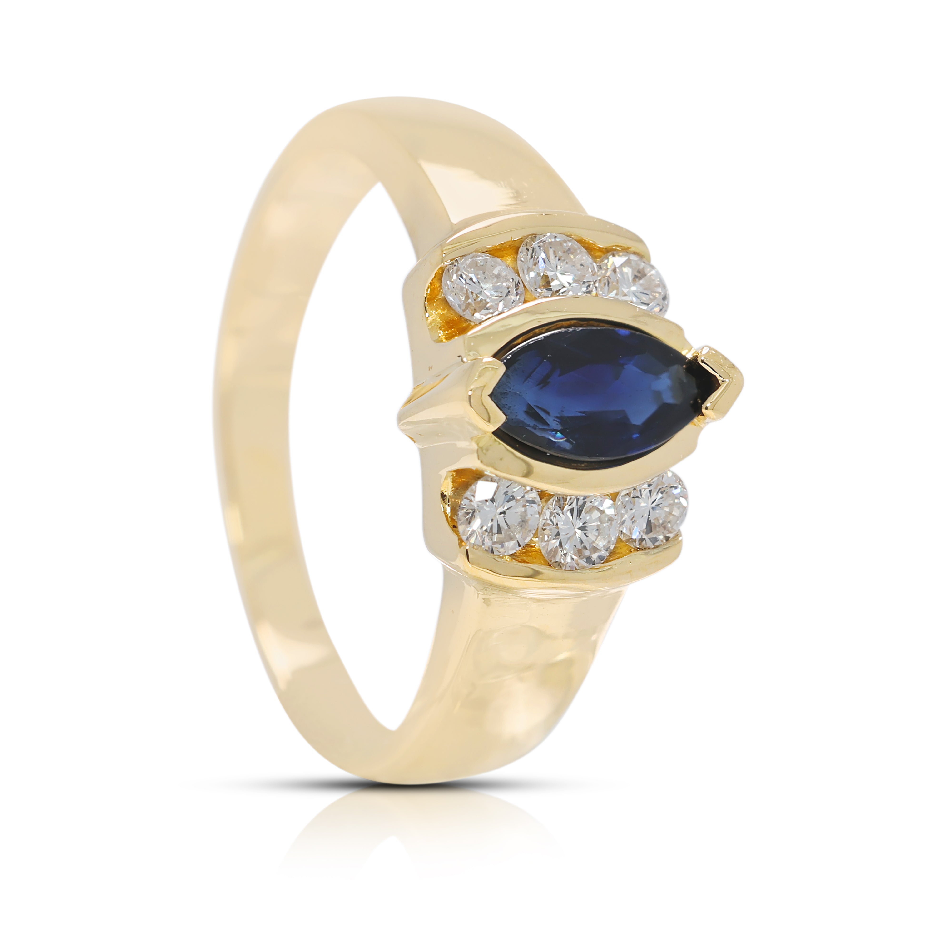 Classic 0.37ct Sapphire & Natural Diamond Ring in 18K Yellow Gold