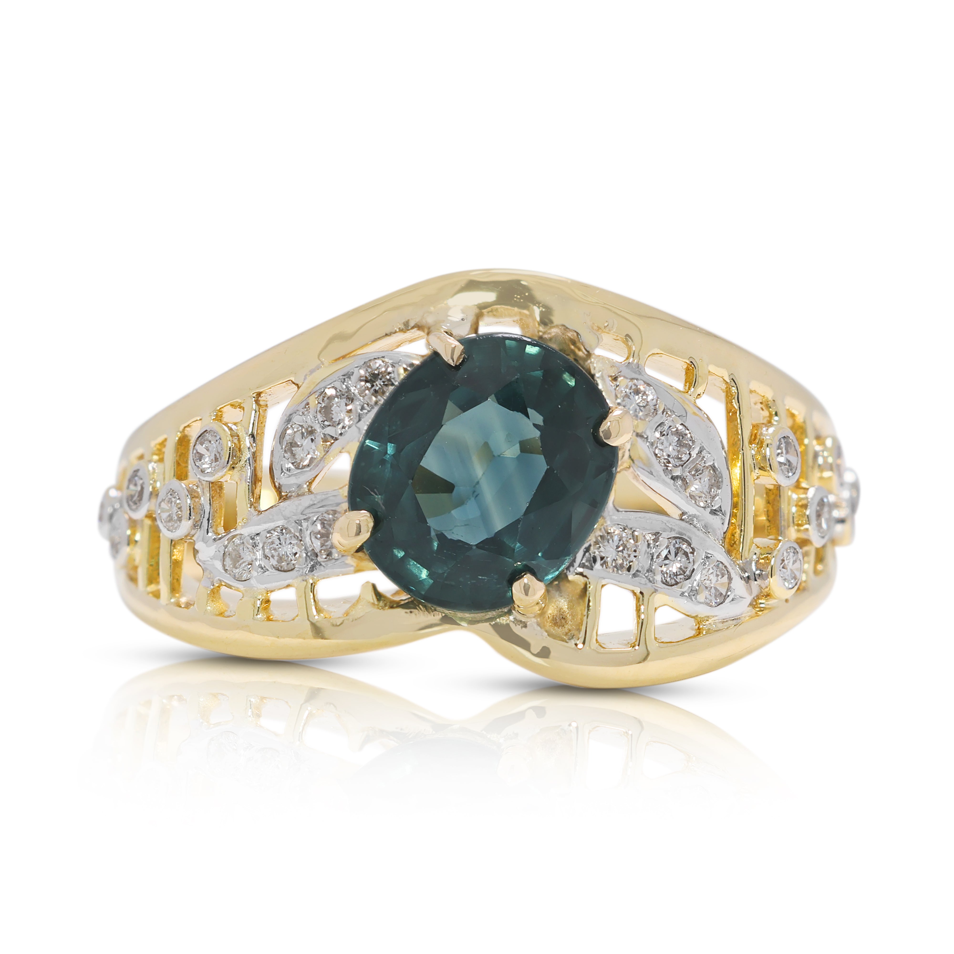 Elegant 2.31ct Blue Sapphire & Natural Diamond Filigree Ring in 18K Yellow Gold