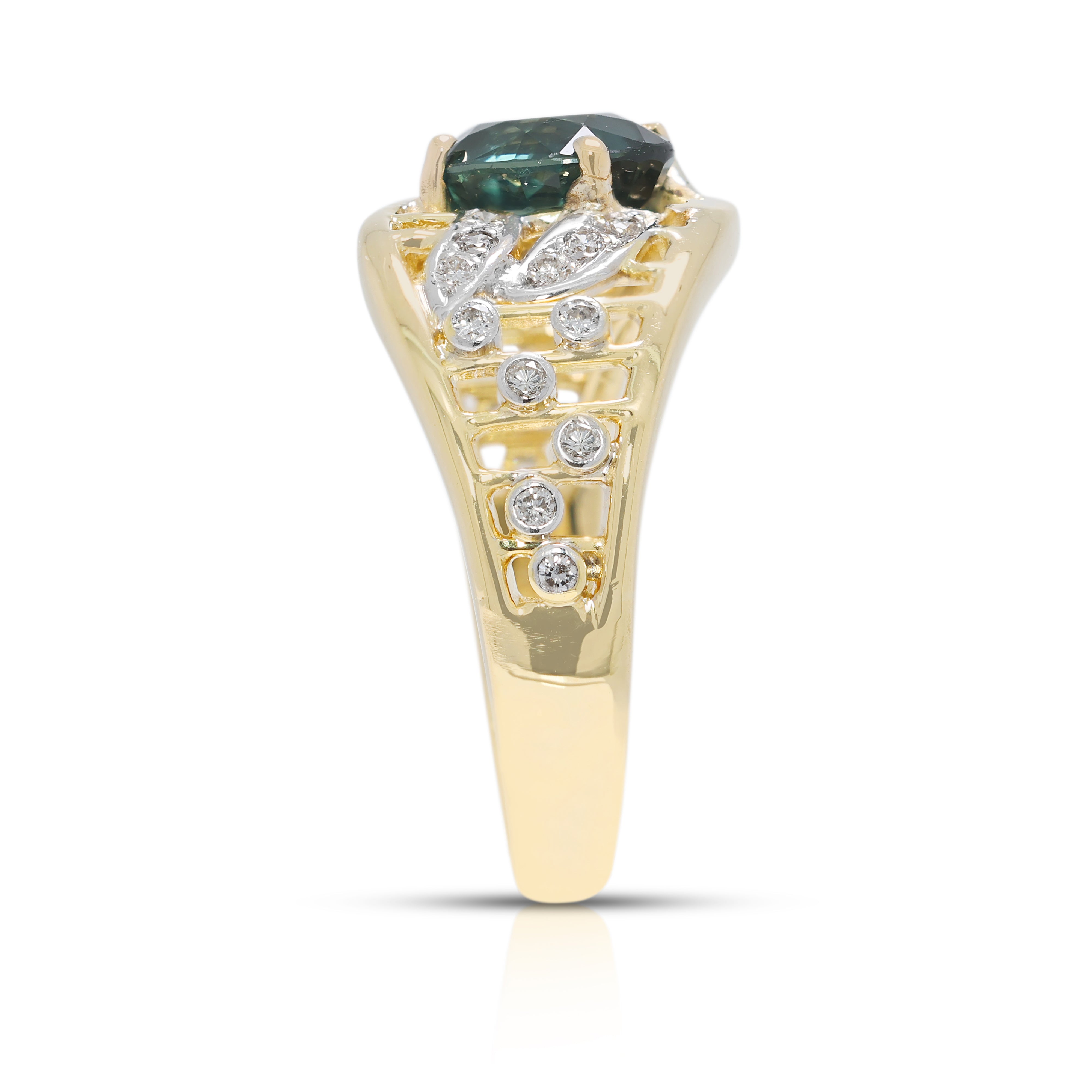 Elegant 2.31ct Blue Sapphire & Natural Diamond Filigree Ring in 18K Yellow Gold