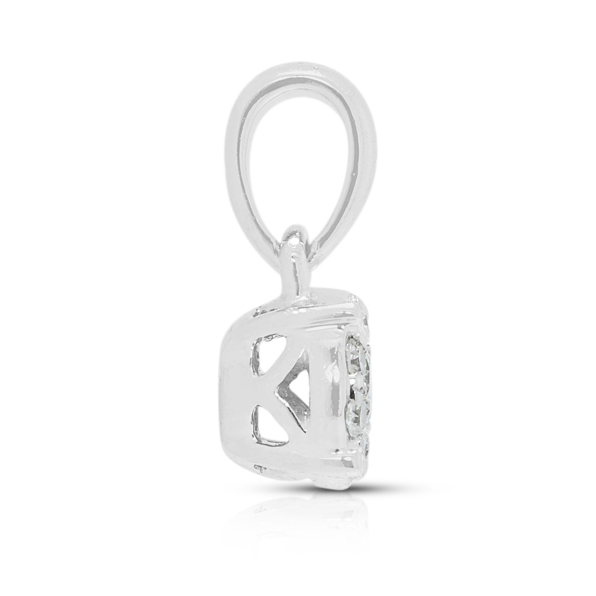 Scintillating 0.14ct Natural Diamond Classic Daisy Cluster Pendant in 18K White Gold