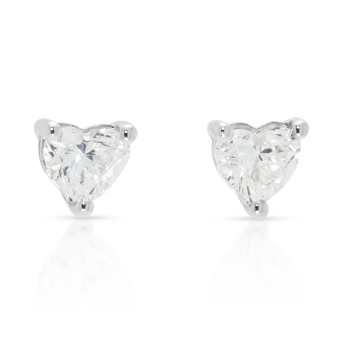 Pristine 0.28ct Natural Diamond Heart Solitaire Stud Earrings in 18K White Gold