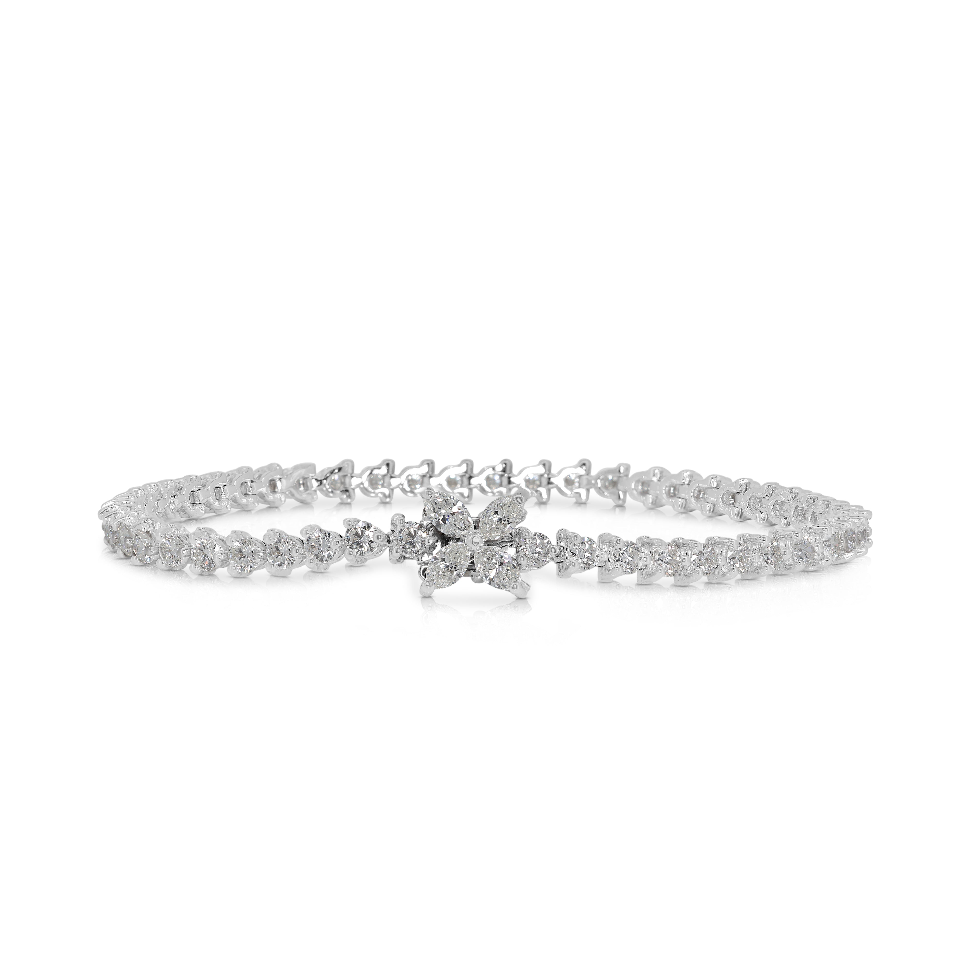 Mesmerizing 3.42ct carat Natural Diamond Bracelet in 18k White Gold