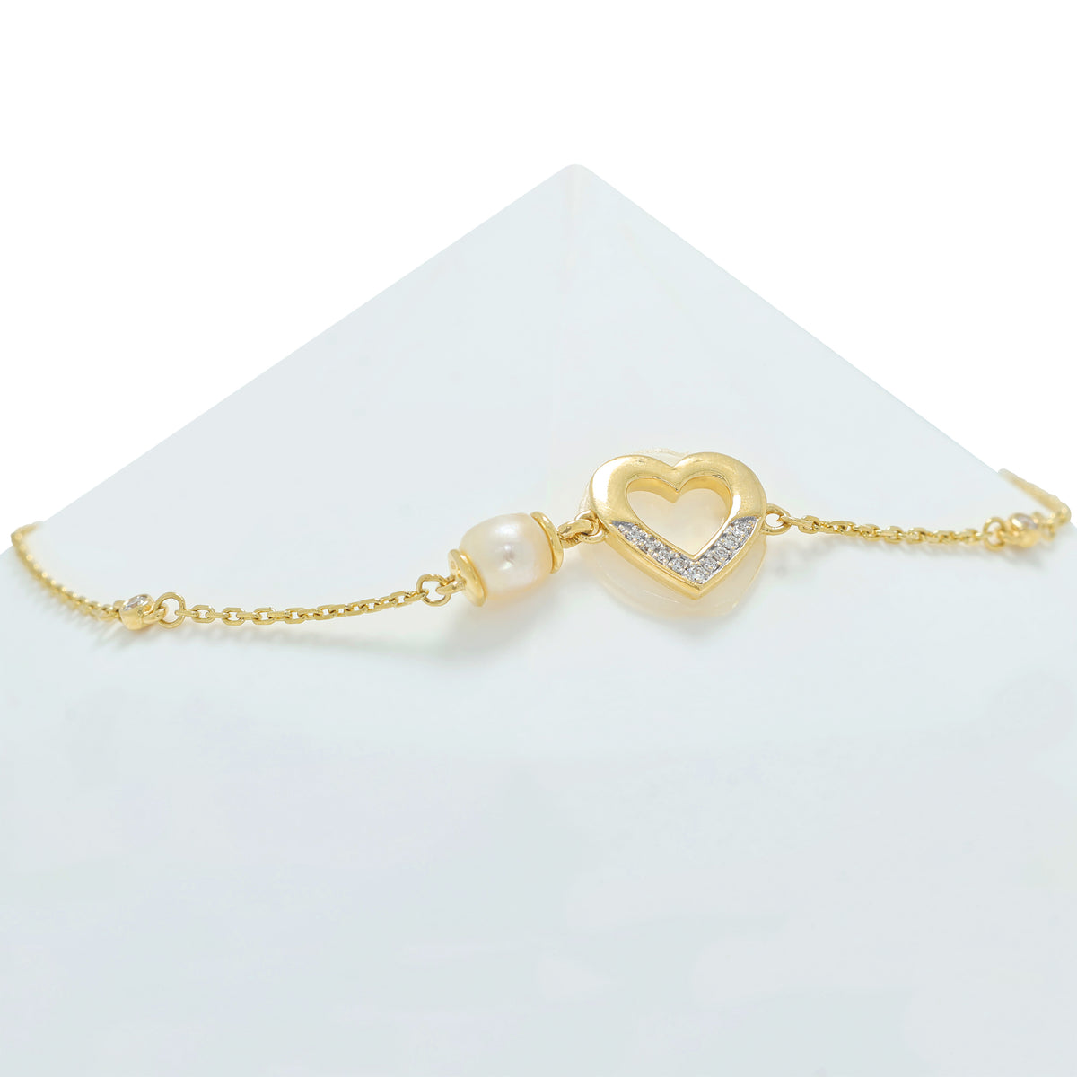 Charming 0.05ct Natural Diamond and Pearl Open Heart Chain Bracelet in 18K Yellow Gold