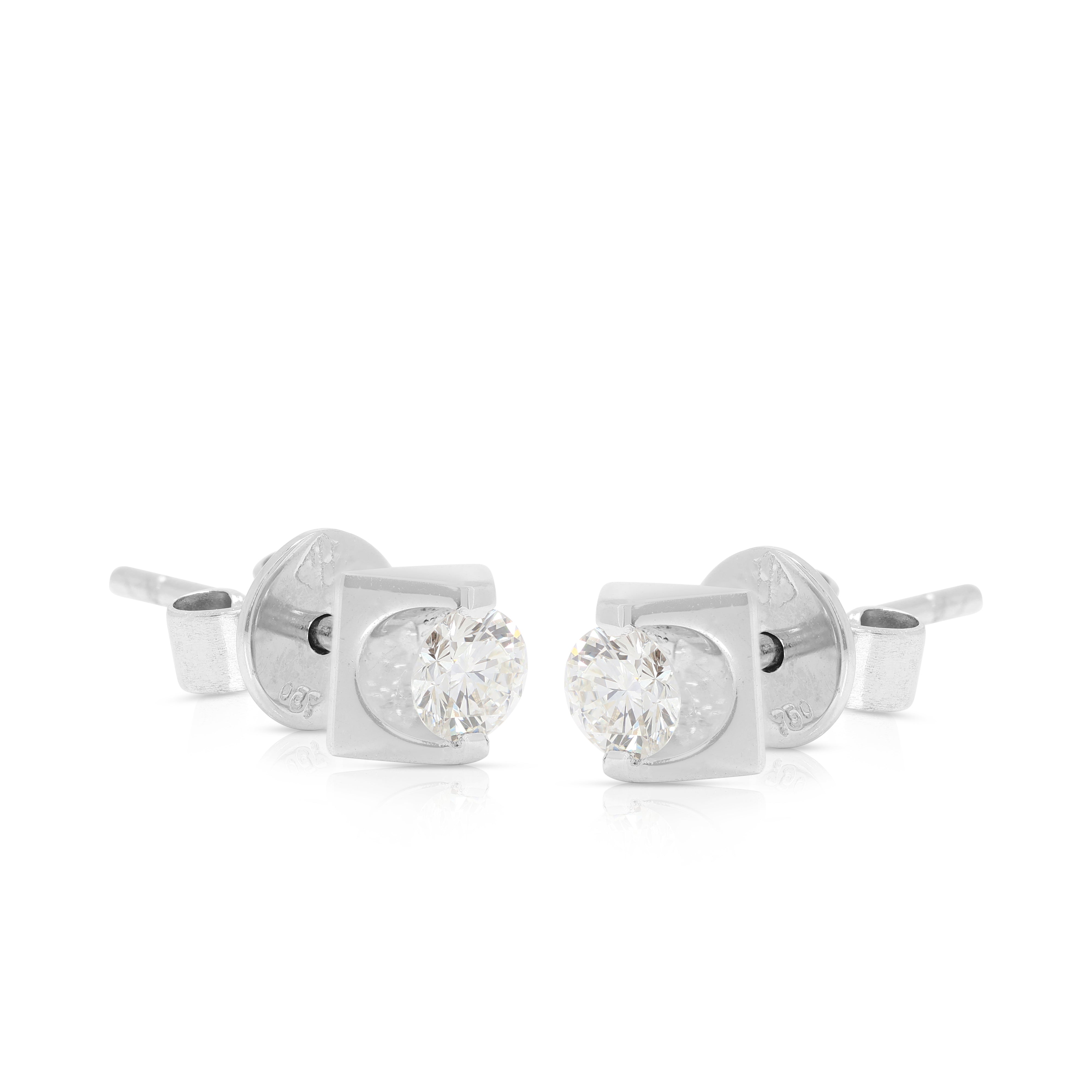 Elegant 0.30ct Round Brilliant Diamond Earrings in 18K White Gold