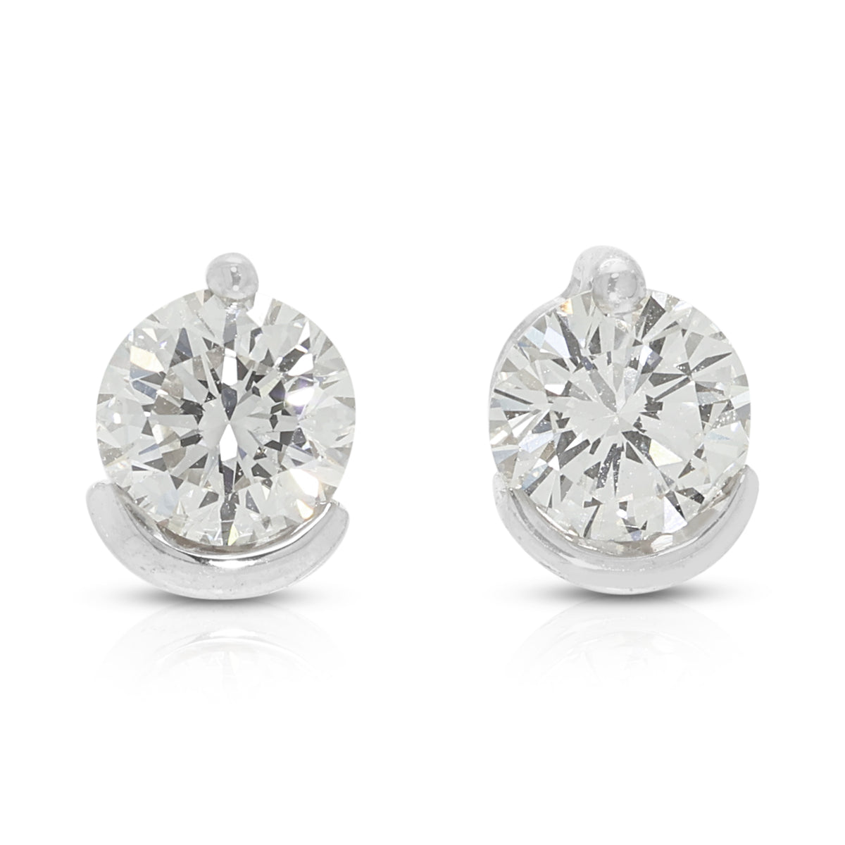 Impeccable 0.80ct Natural Diamond Solitaire Stud Earrings in 18K White Gold