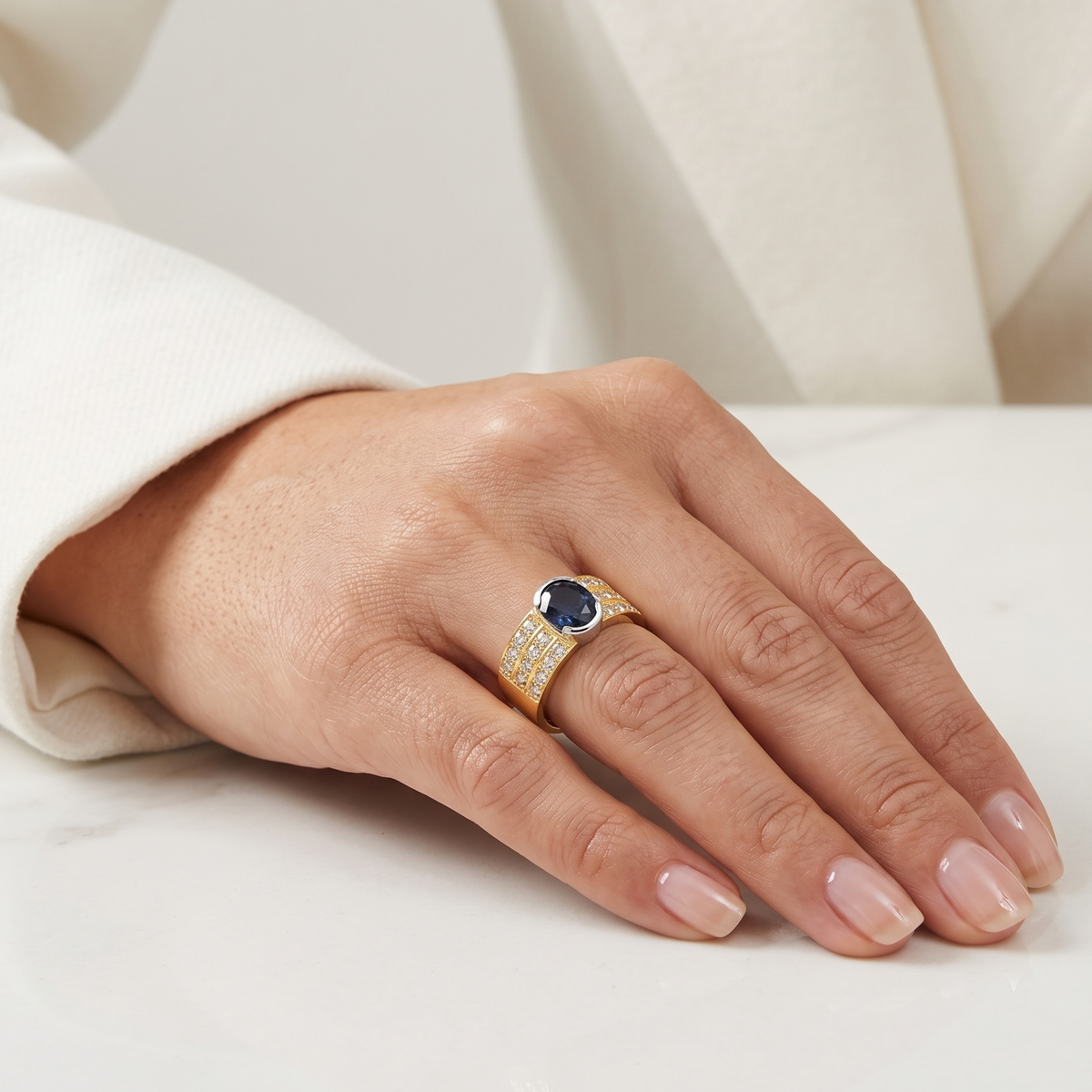 Elegant 0.98ct Blue Sapphire and 0.60ct Natural Diamond Halo Vintage Ring in 18K Two-Tone Gold