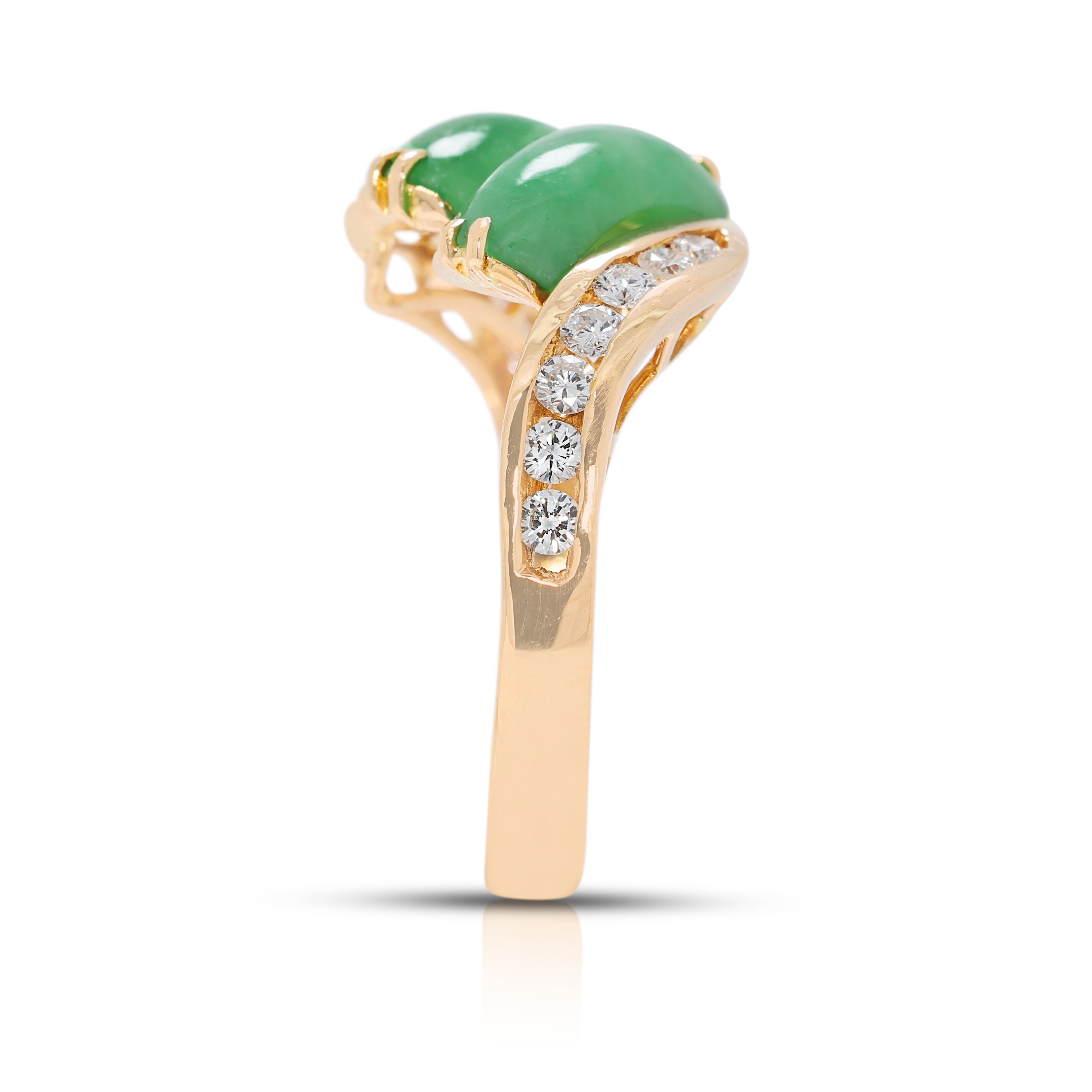 Distinctive 0.35ct Natural Diamond & Jade Twin-Stone Ring in 20K Yellow Gold