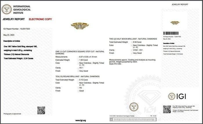 Beautiful 1.5 carat Square Step Diamond Ring - IGI Certificate