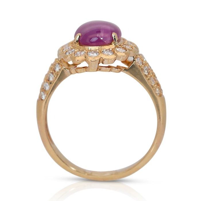 Beautiful 2 carat and 92 points Star Ruby and Natural Diamond Cocktail Ring in 18k Yellow Gold - IGI Certified