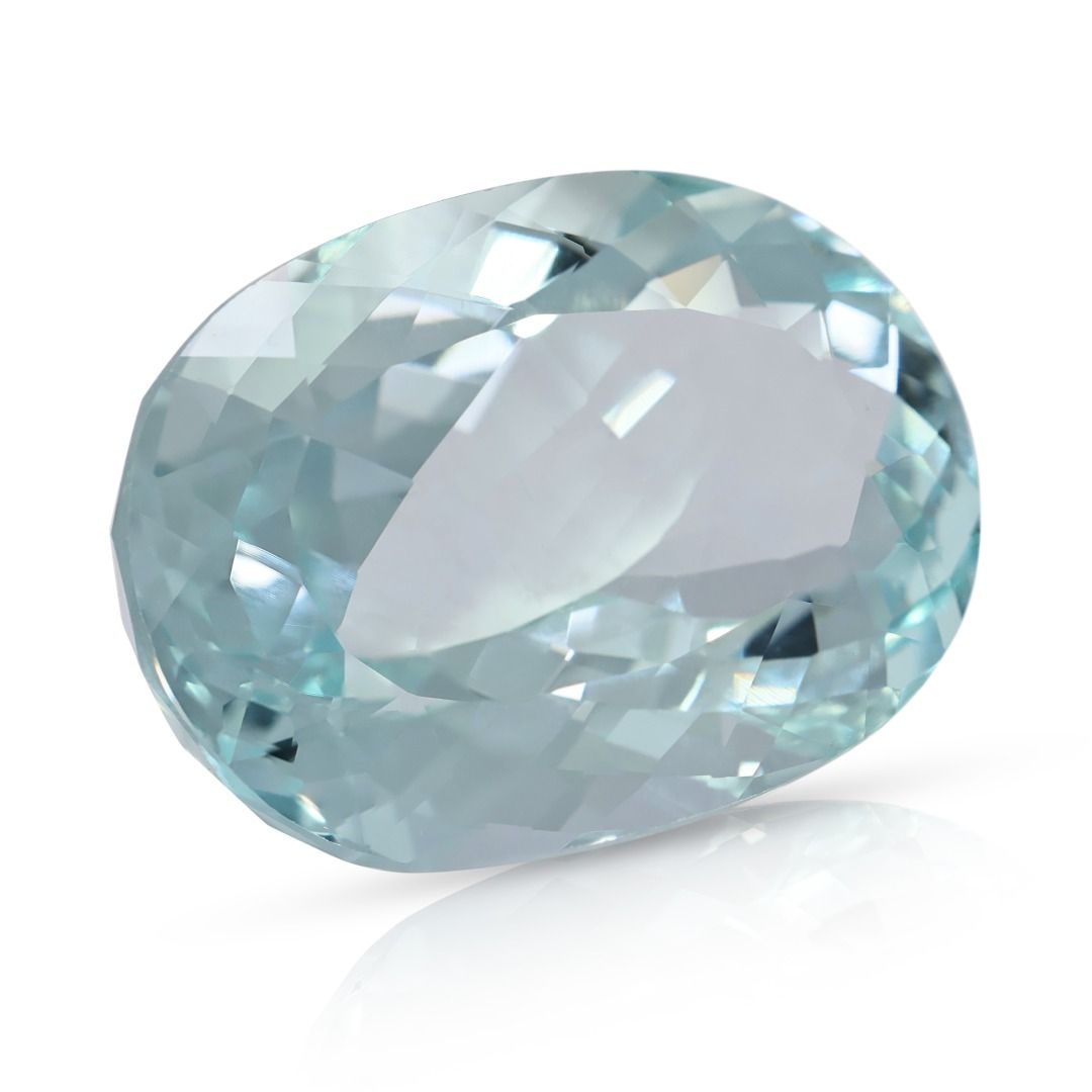 Breathtaking 22.65ct Light Blue Oval Aquamarine Loose Gemstone