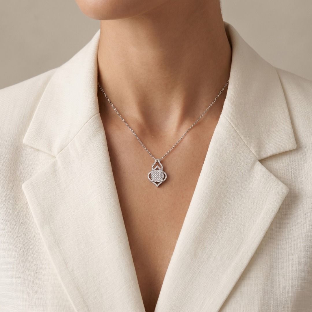 Brilliant 1.13ct Princess-Cut and Round Diamonds Cluster Necklace in 18K White Gold (New)